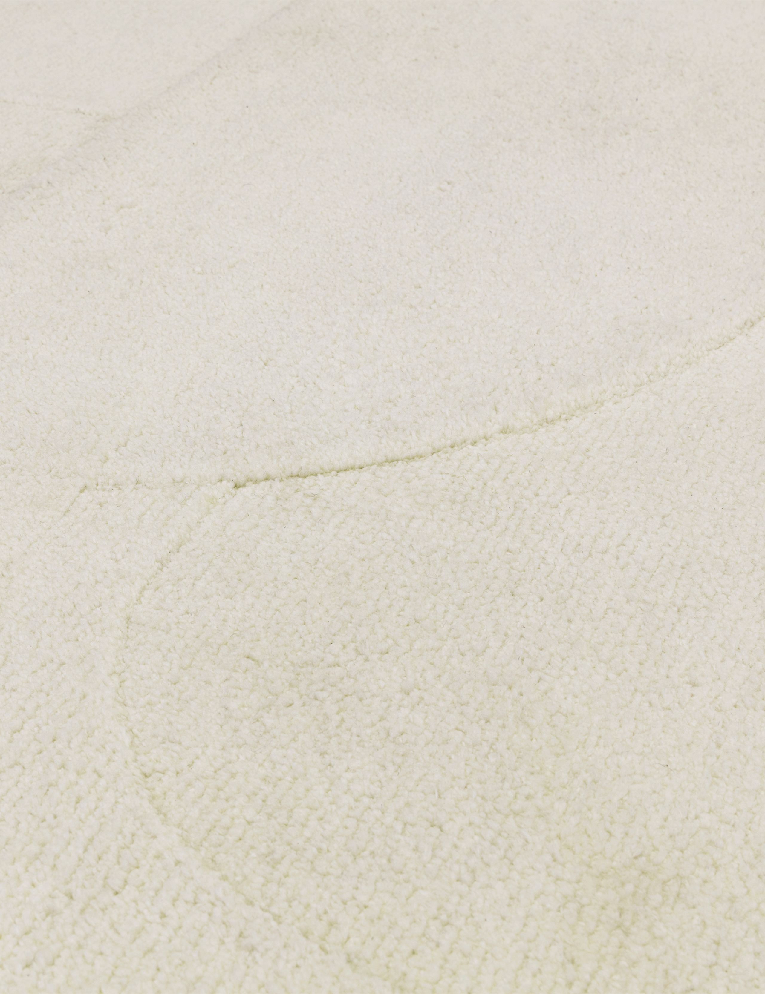 Tova Rug 2 of 6