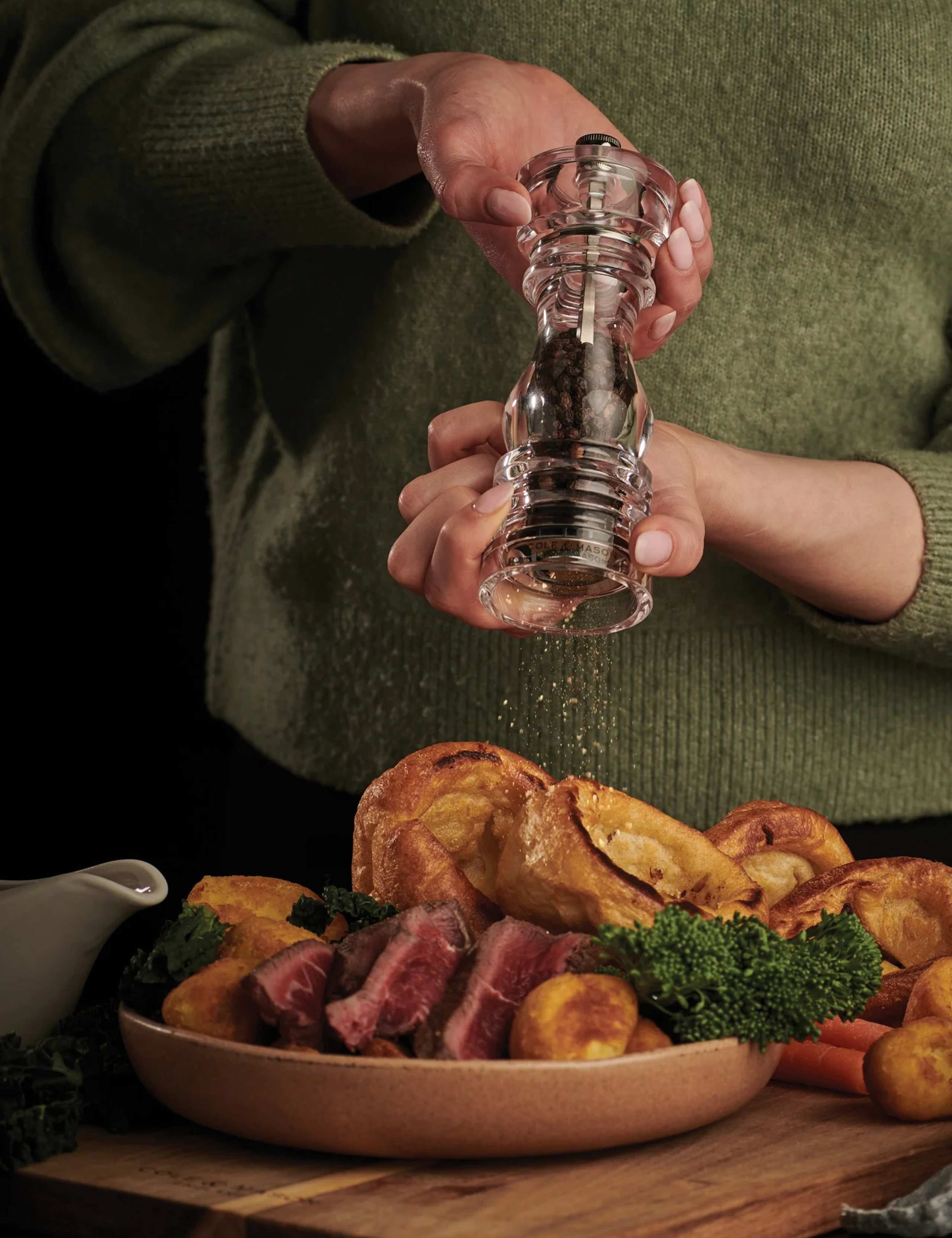 Ergonomic Clear Resin Pepper Mill 180mm 4 of 5