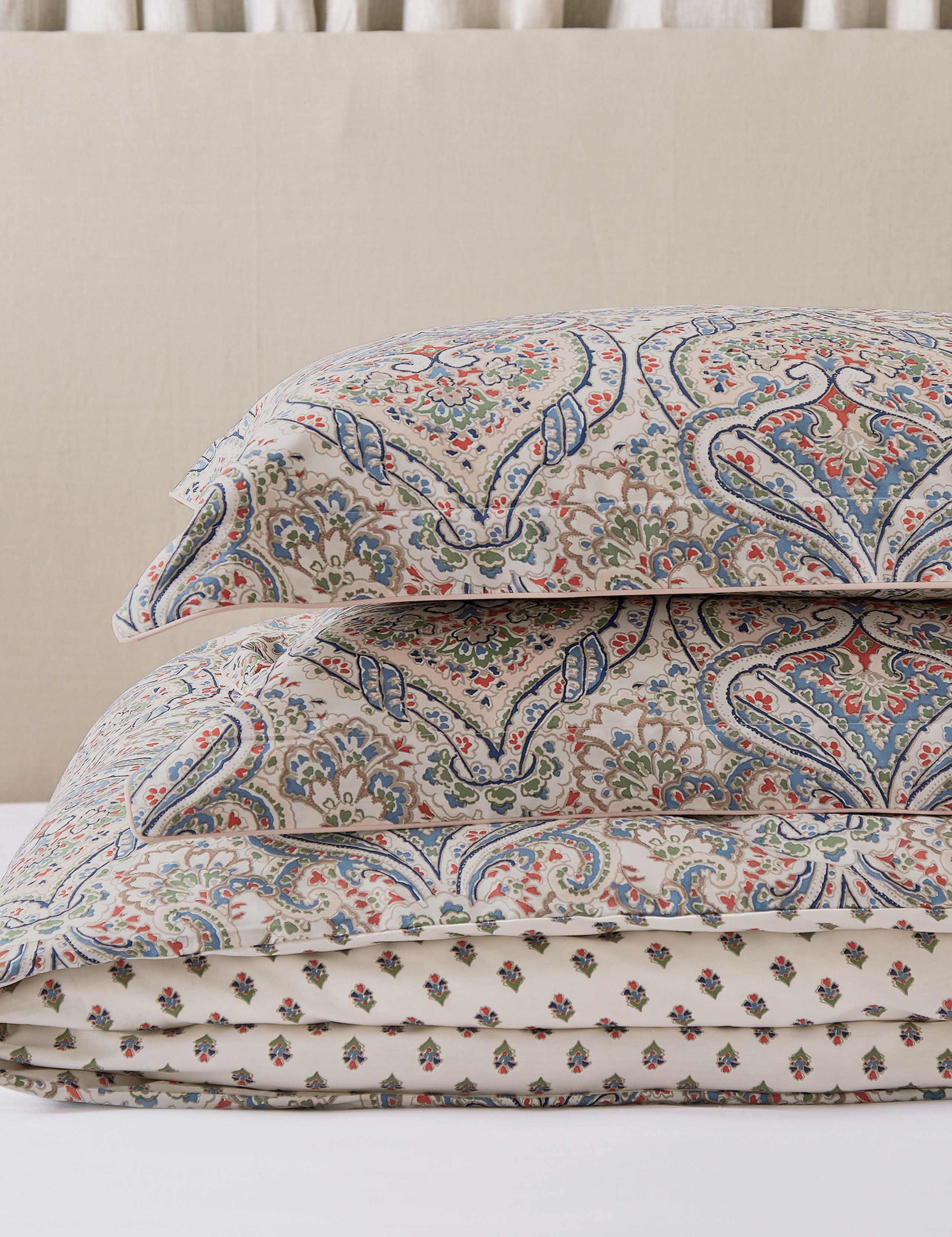 Pure Cotton Paisley Bedding Set 3 of 5