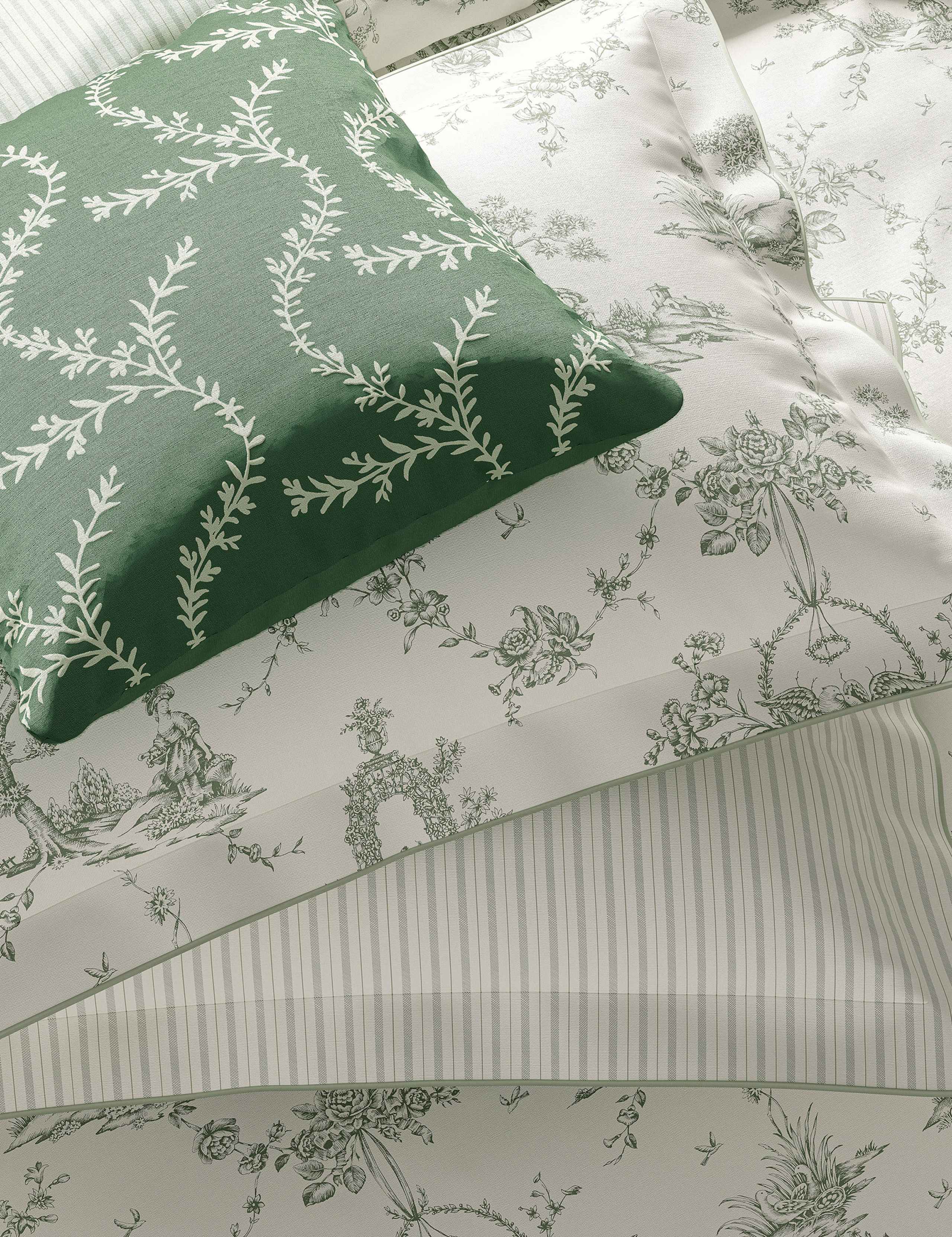 Velvet Chikan Cushion 3 of 3