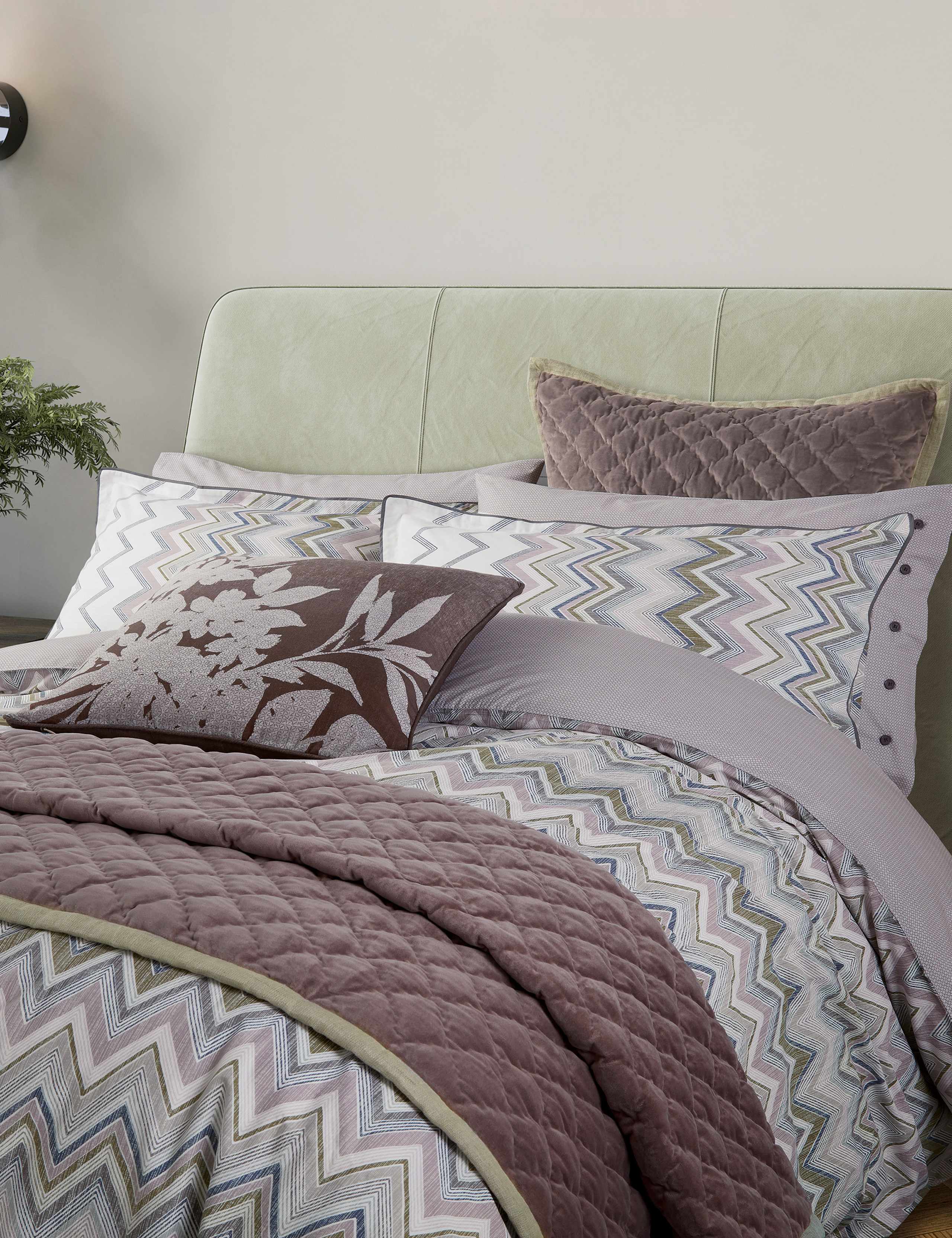 Cotton Blend Claudia Bedding Set 3 of 3