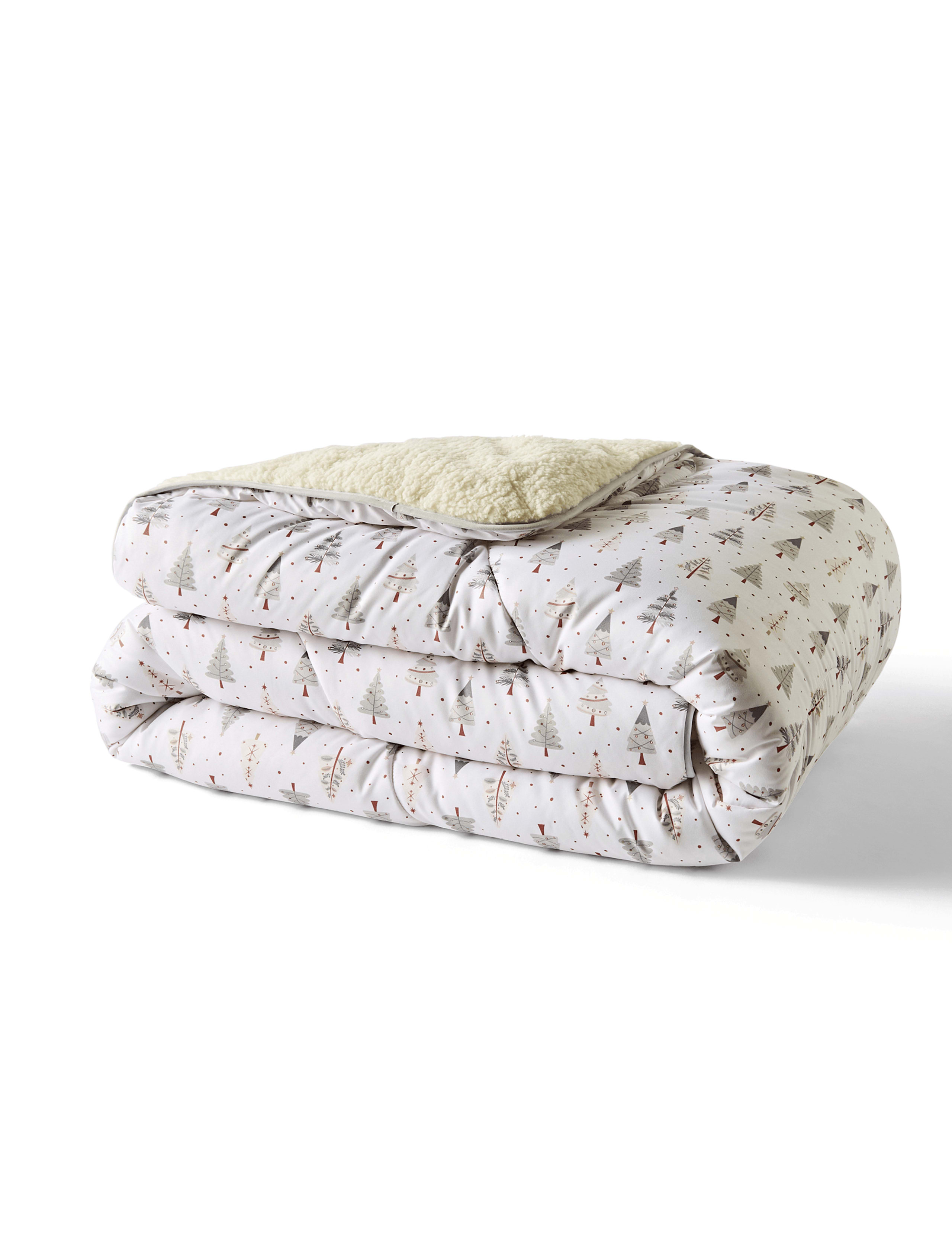 Christmas Tree Sherpa Fleece 9 Tog Throw 3 of 3