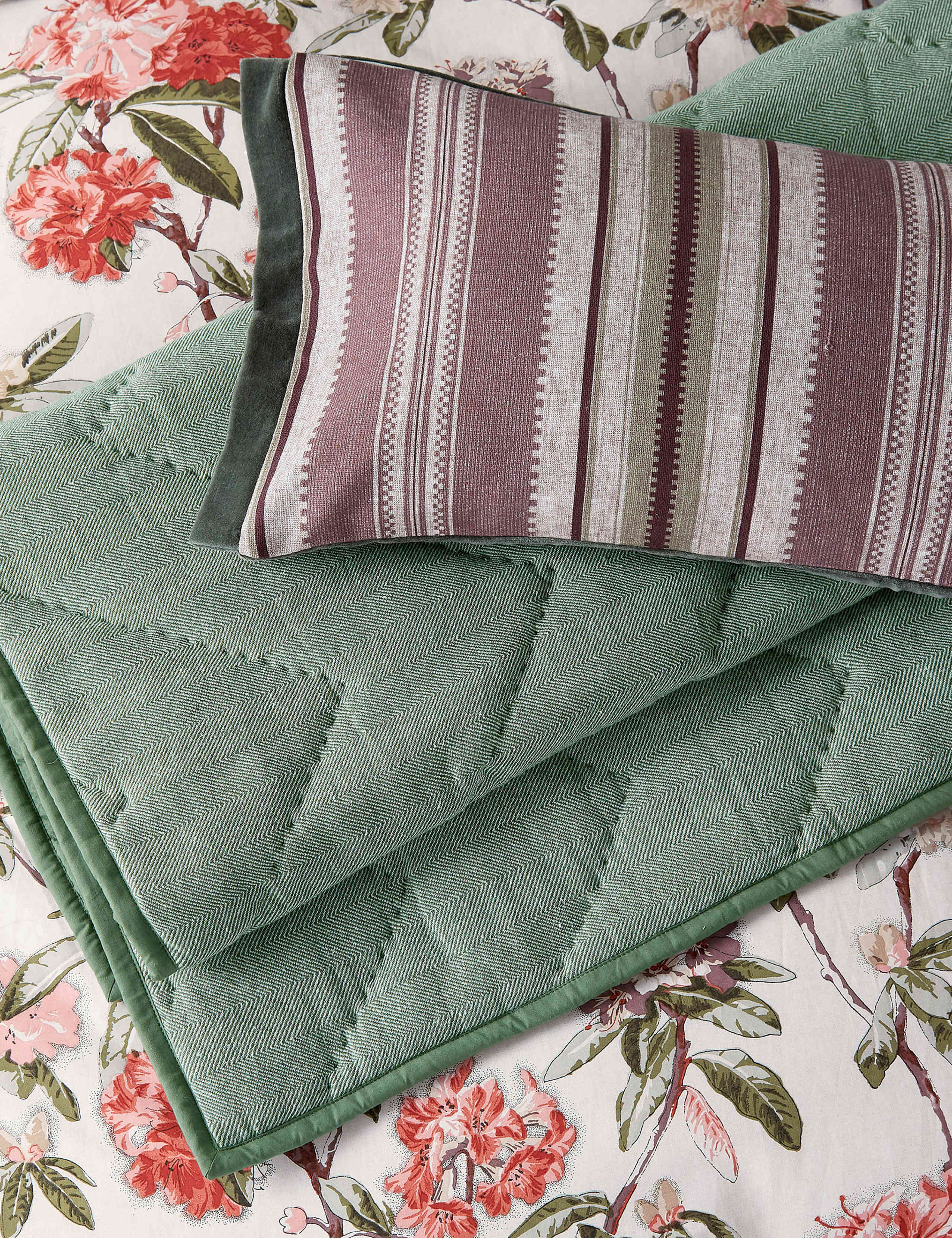 Elswyth Herringbone Quilted Throw 4 of 4