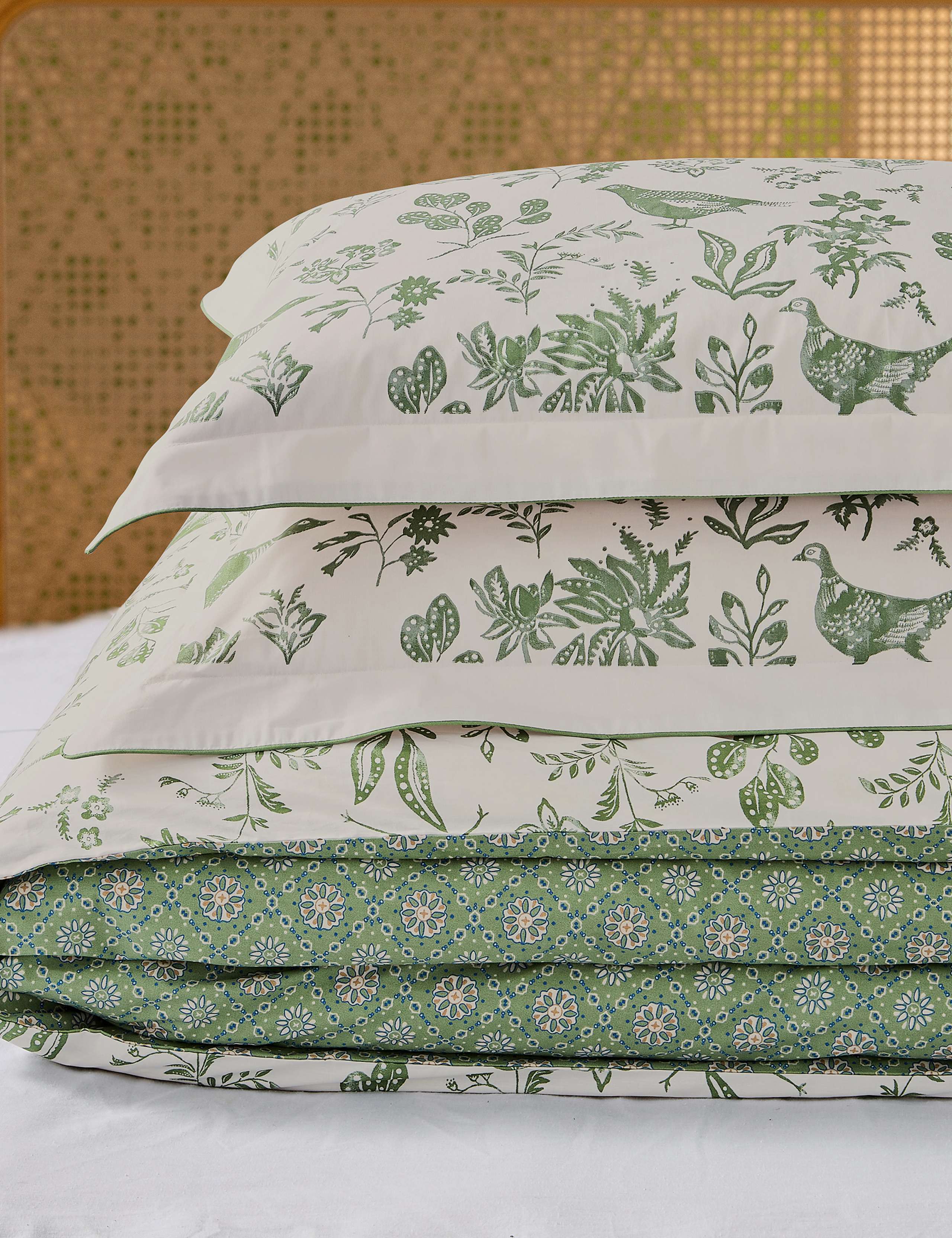Pure Cotton Festival Pheasants Bedding Set 4 of 4