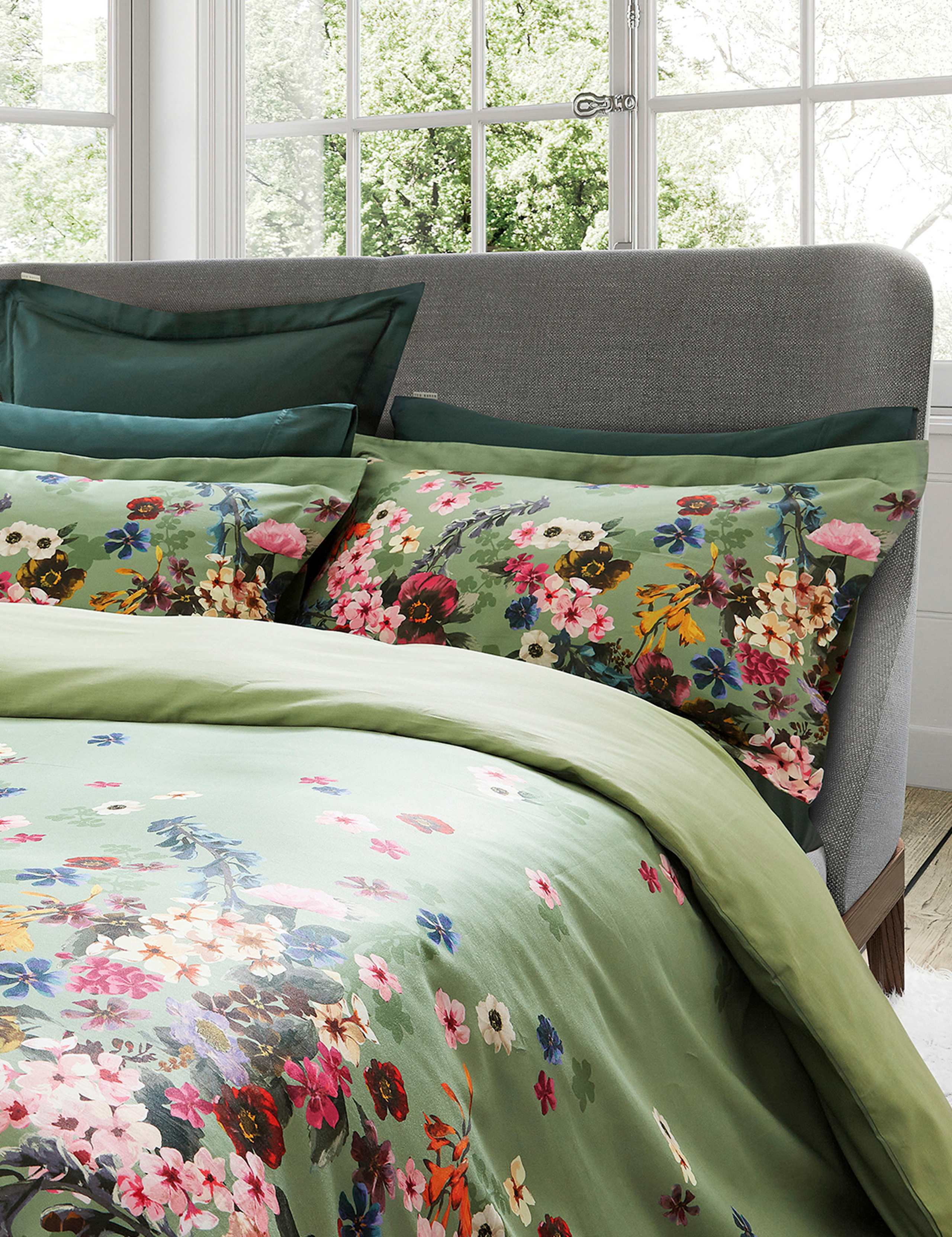 Pure Cotton Antiquity Border Bedding Set 3 of 5