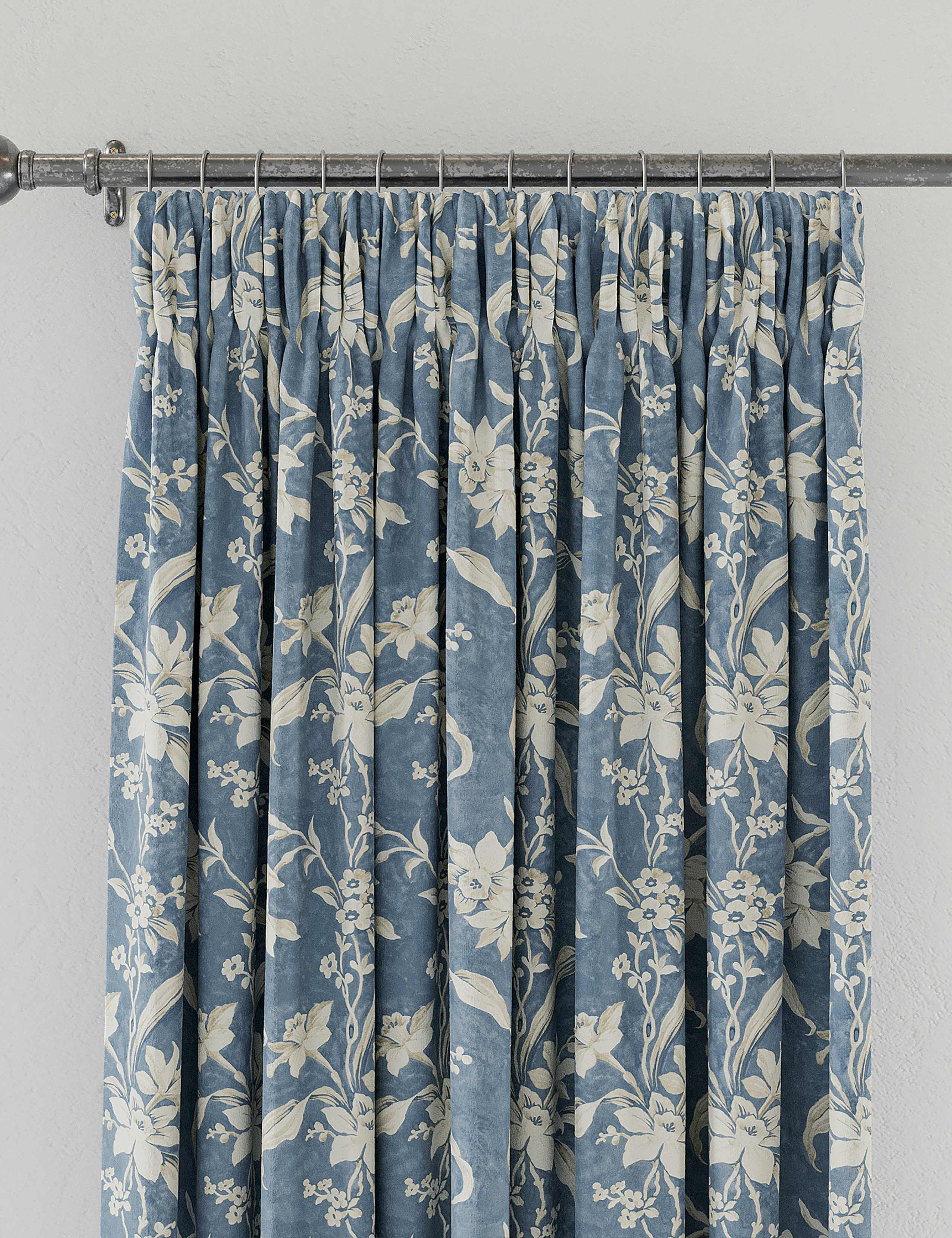 Daffodil Pure Cotton Pencil Pleat Blackout Curtains 2 of 3