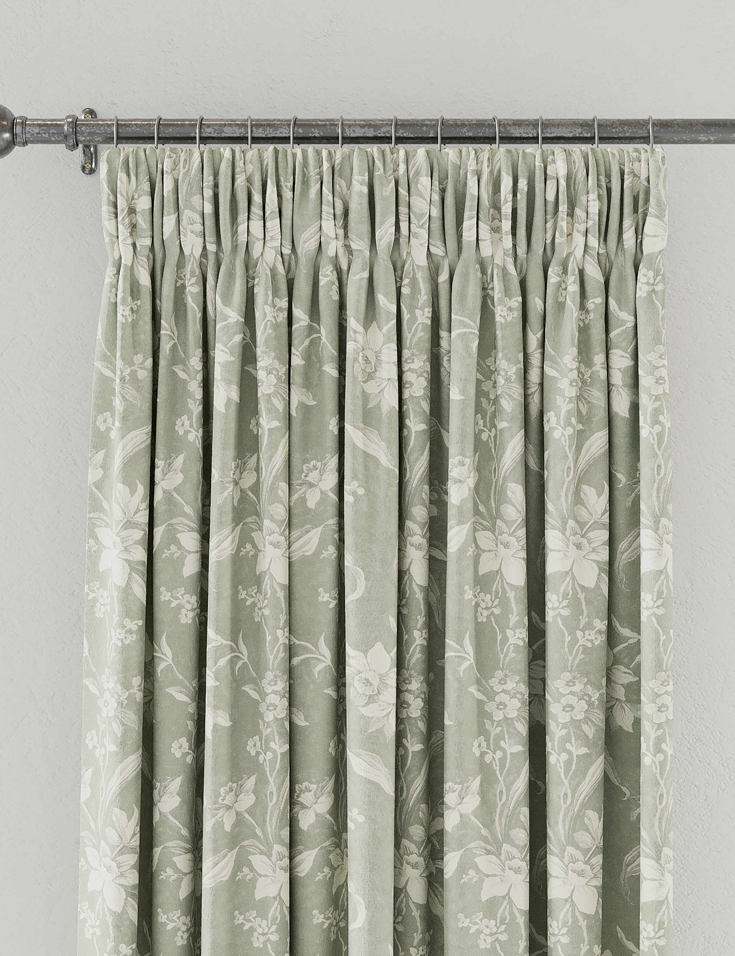 Daffodil Pure Cotton Pencil Pleat Blackout Curtains 2 of 3