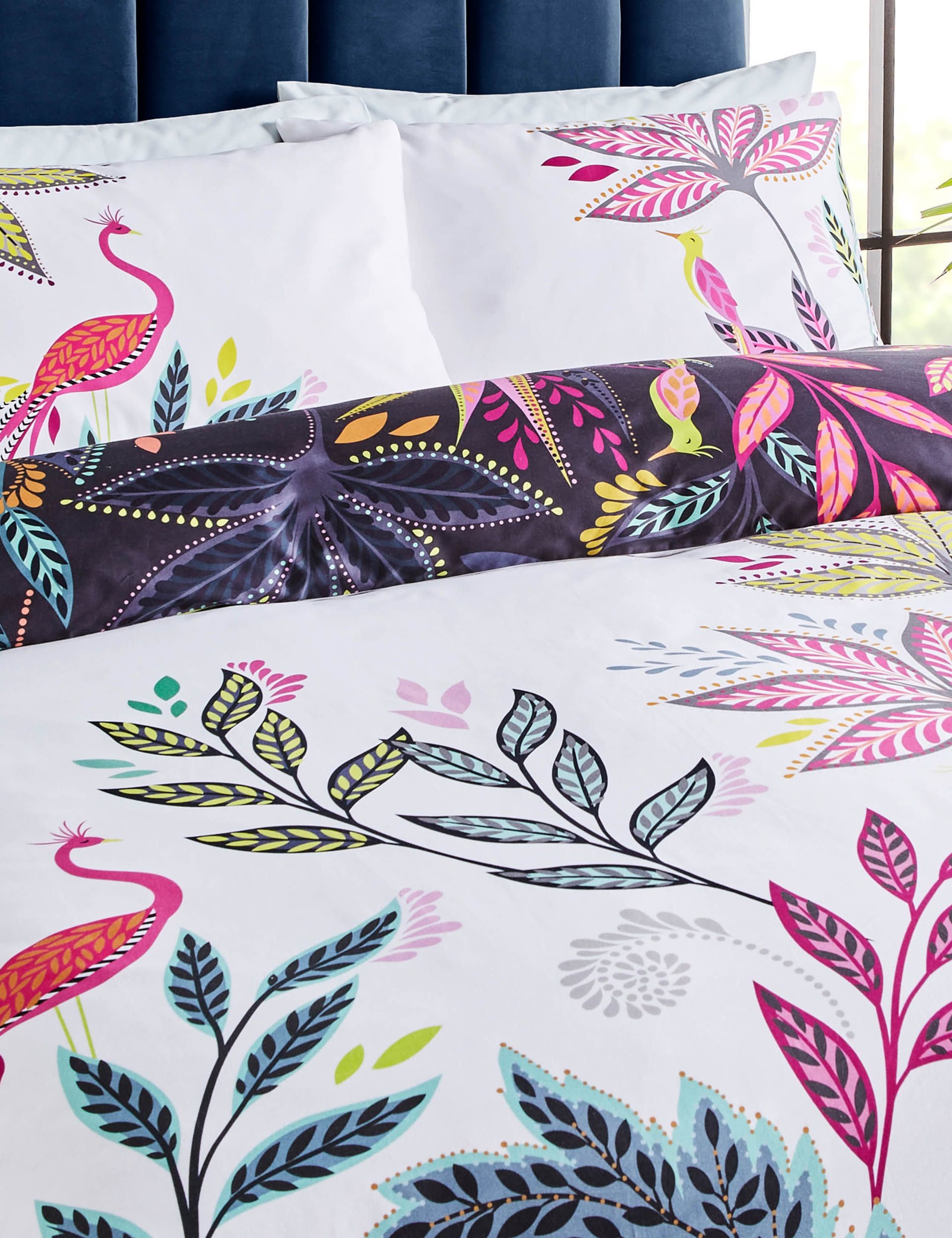 Pure Cotton Botanic Paradise Bedding Set 3 of 7