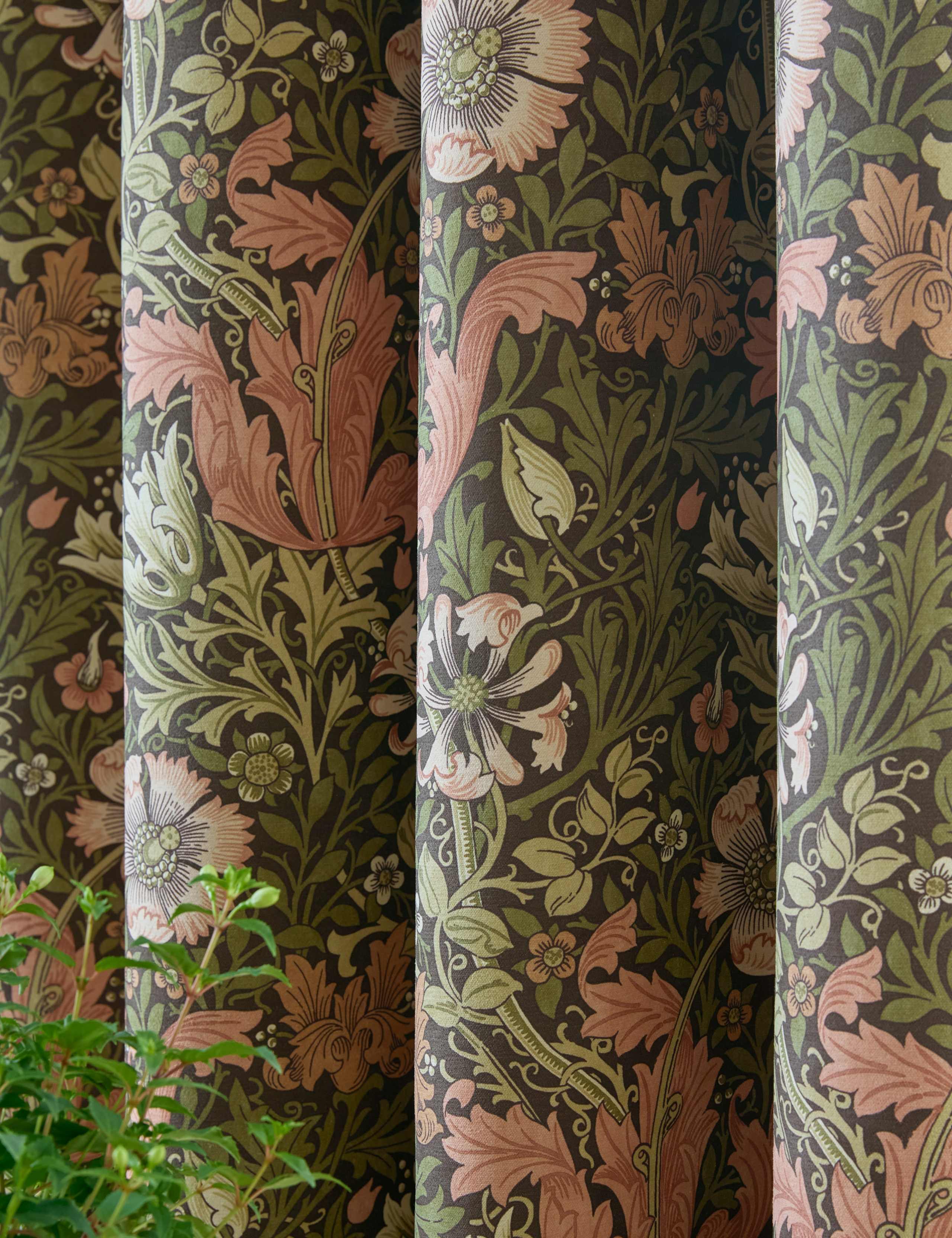 Compton Velvet Floral Pencil Pleat Curtains 2 of 3