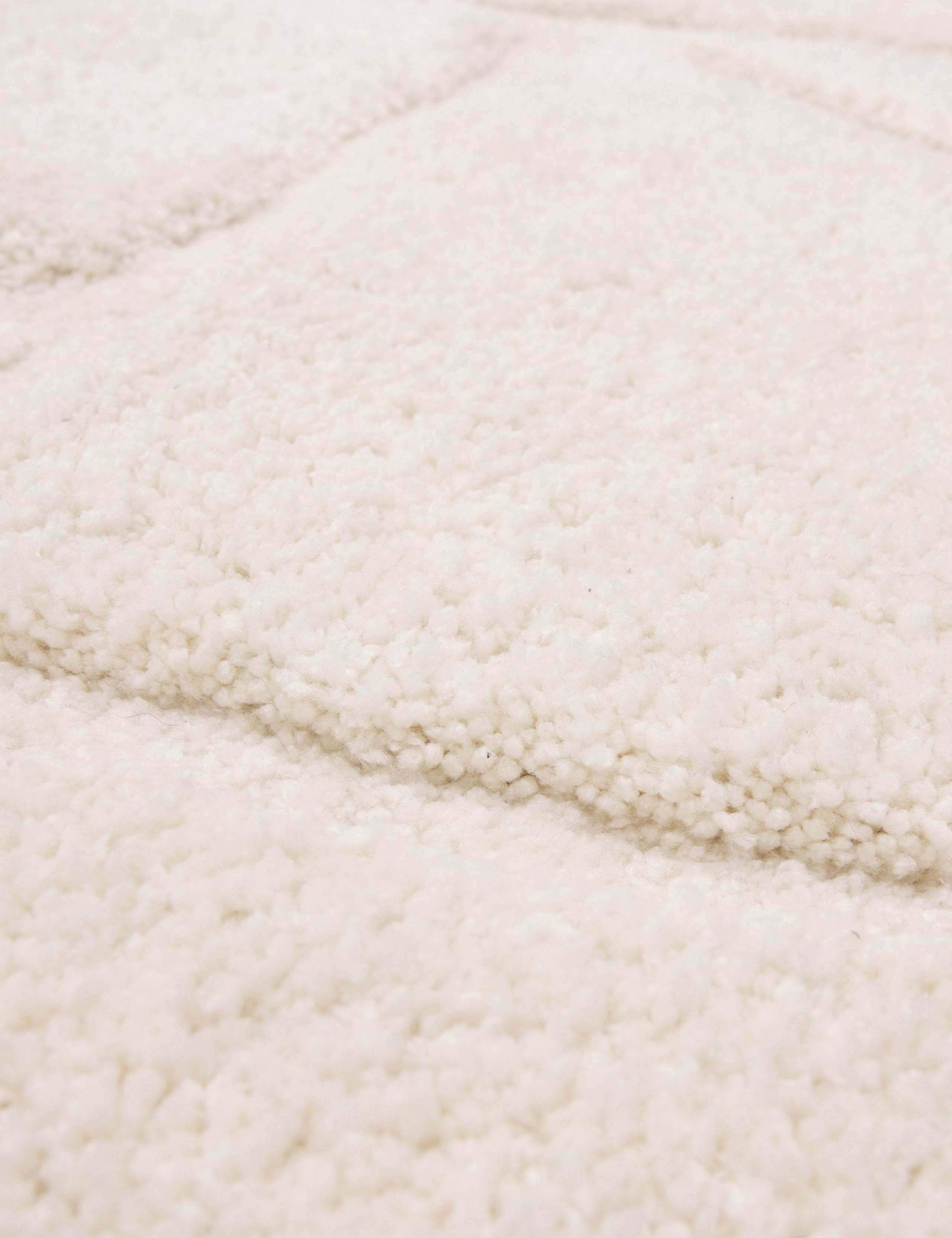 Horizon Ivory Tufted Rug 6 of 6