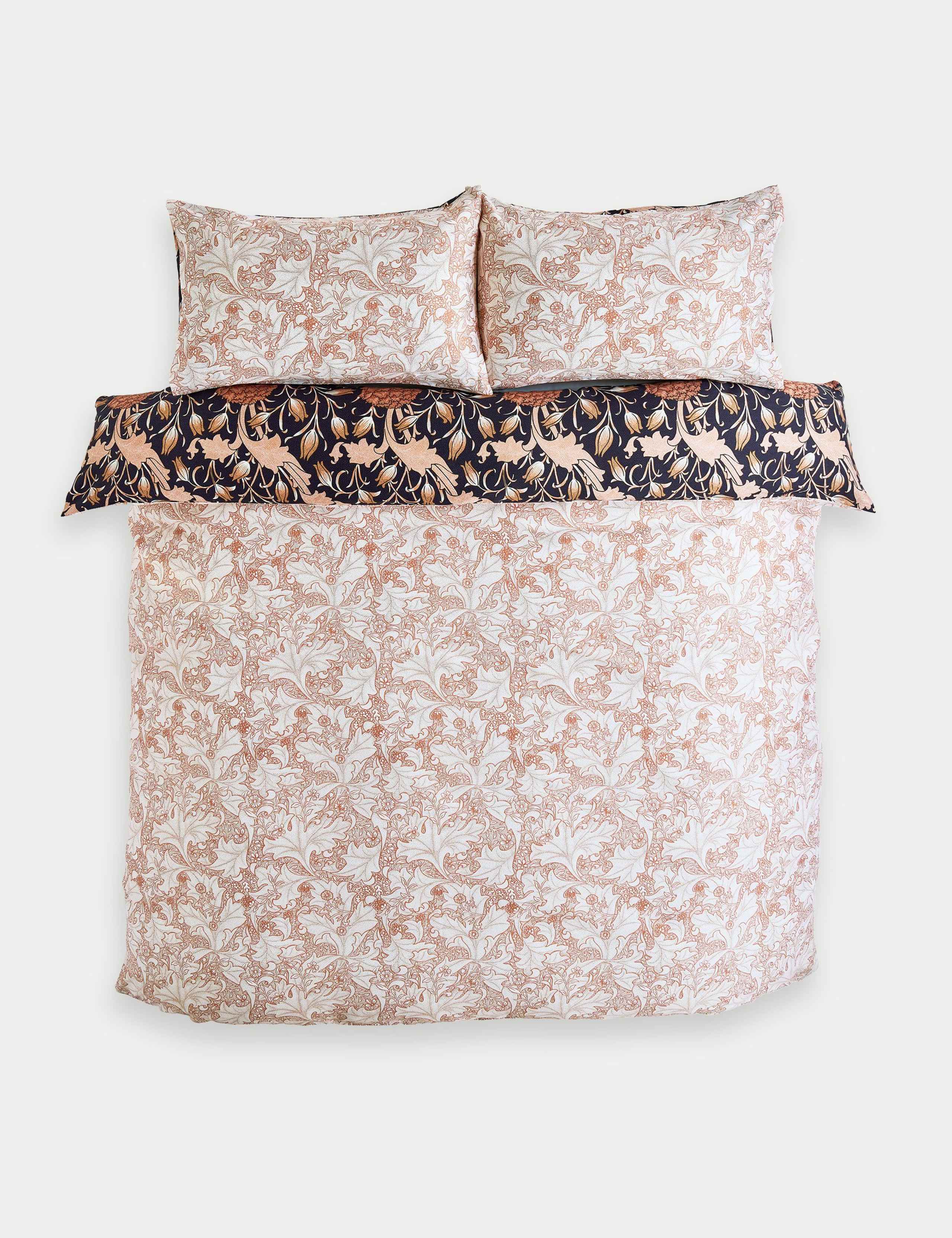 Pure Cotton Wild Tulip Bedding Set 4 of 7