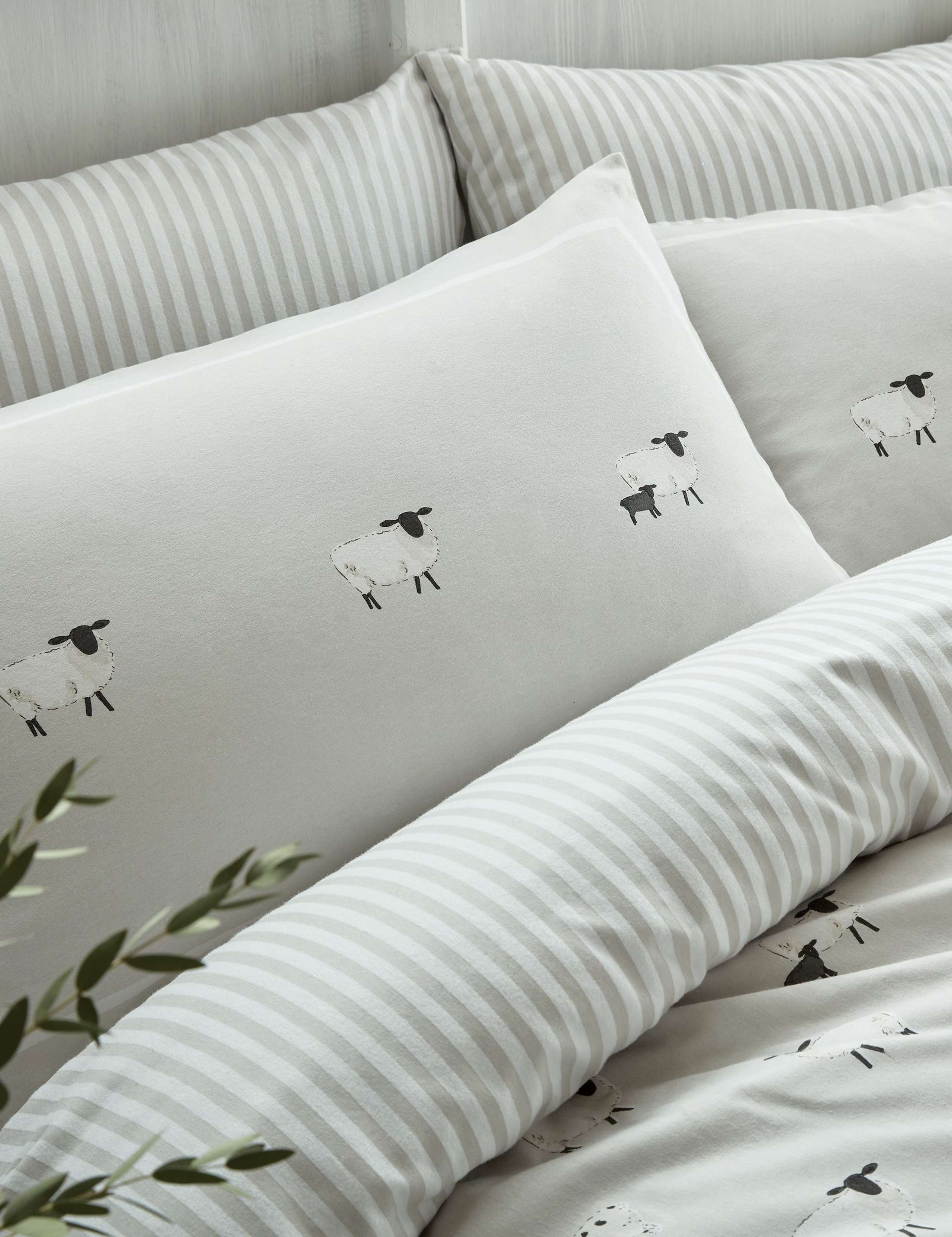 2pk Brushed Cotton Oxford Pillowcases 1 of 3