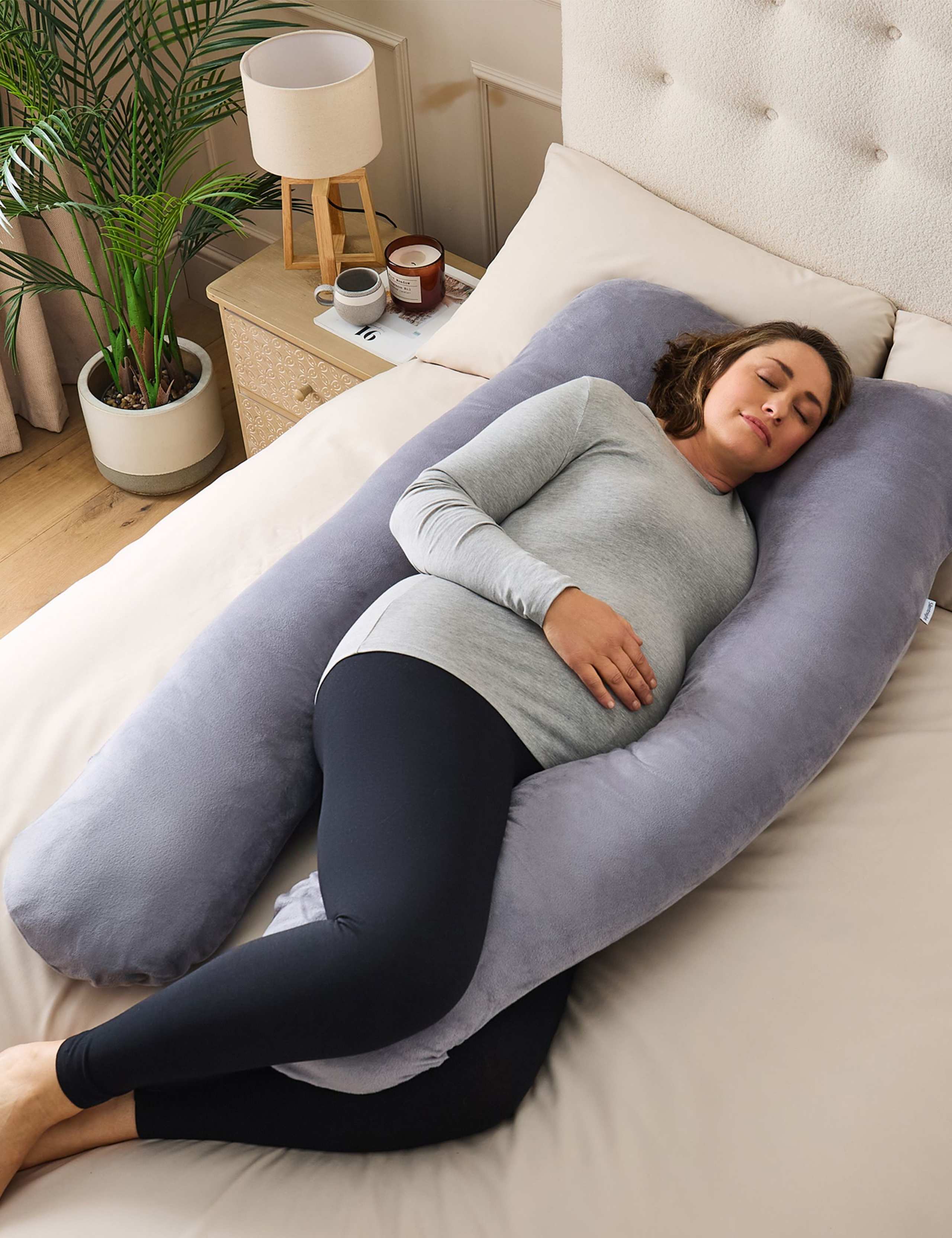 Body Support U-Shaped Pregnancy Pillow 1 of 10