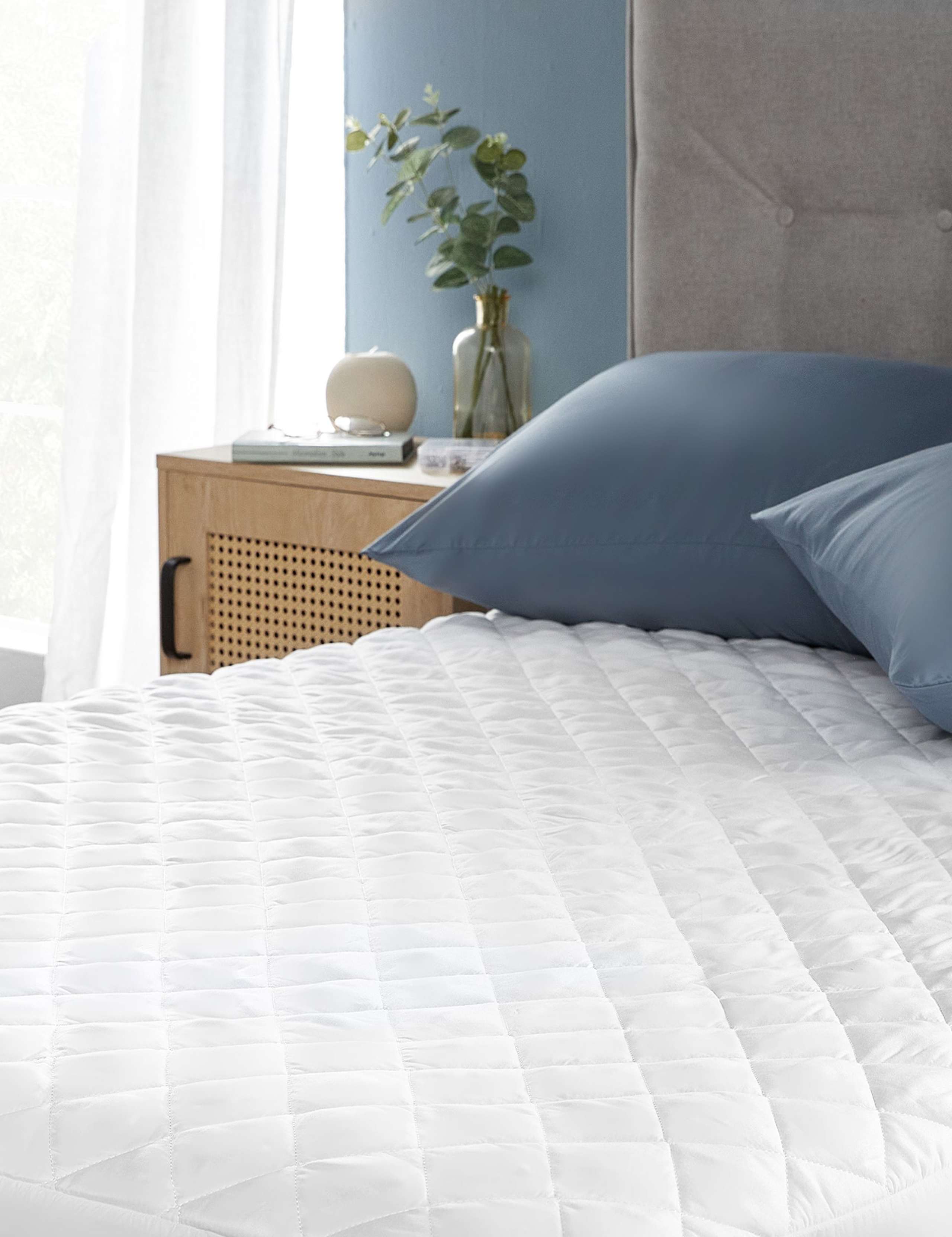 Supersoft Waterproof Mattress Protector 1 of 8