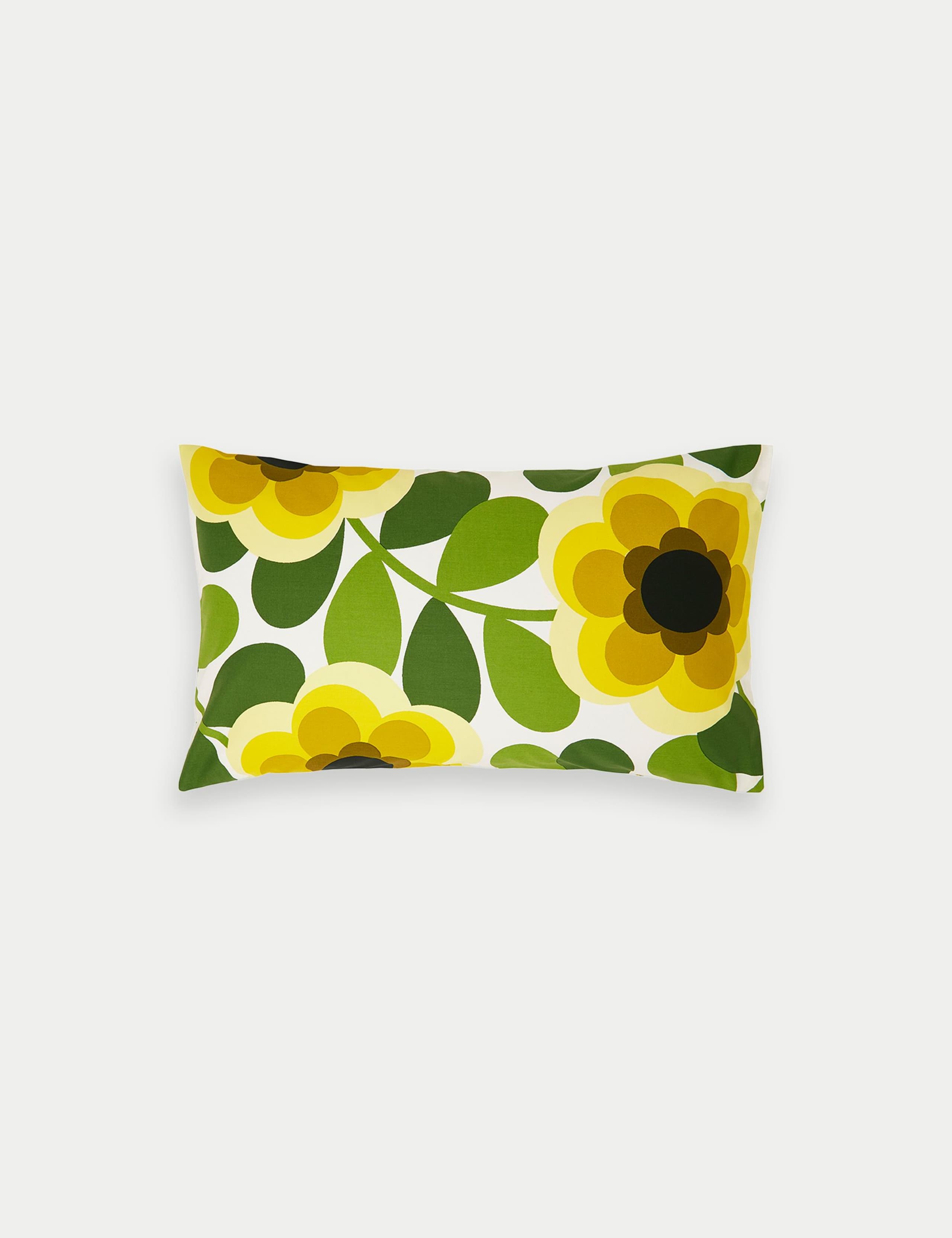 Giant Water Lily Reversible Bedding Set 4 of 4