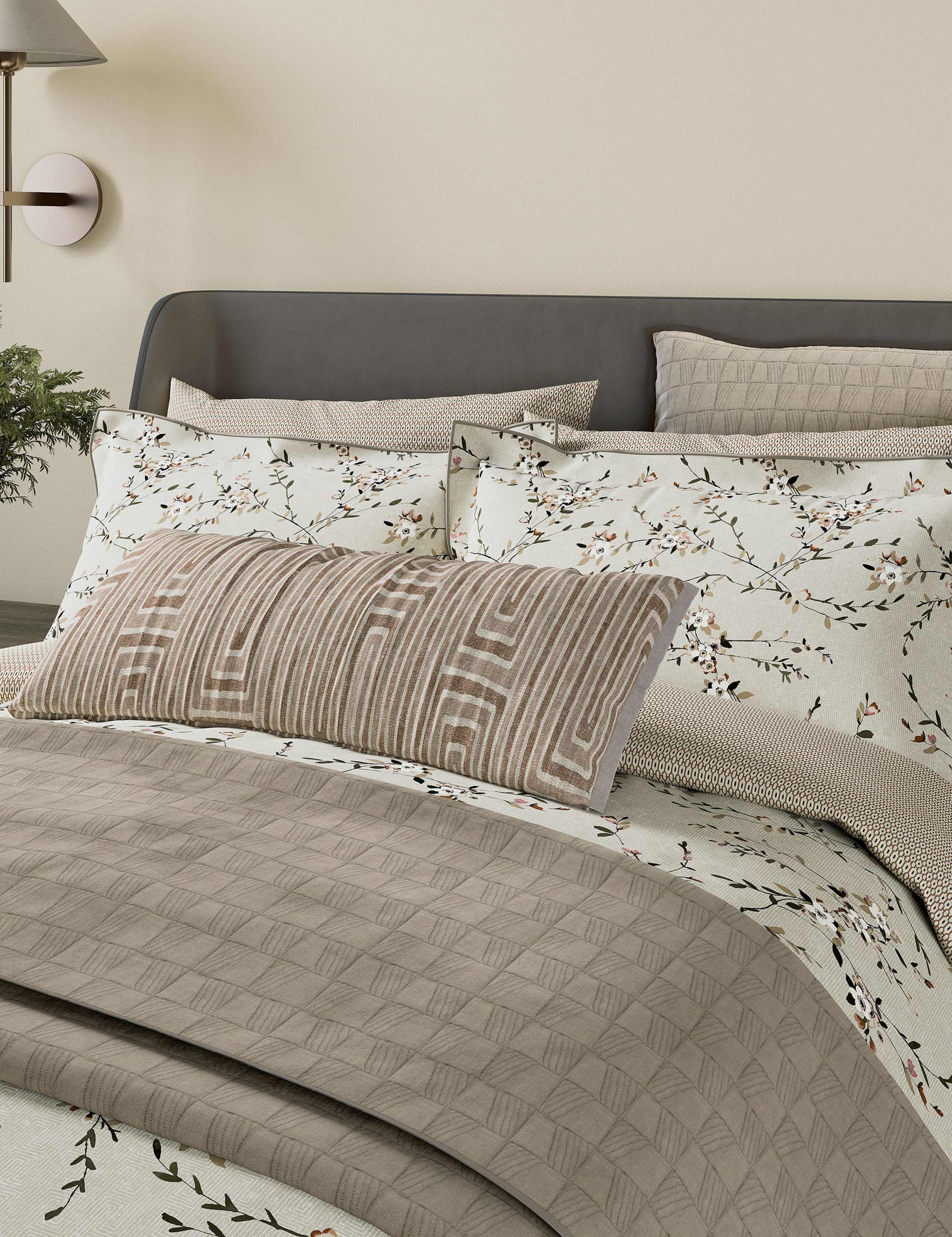 Pure Cotton Rana Quilted Throw 3 of 3