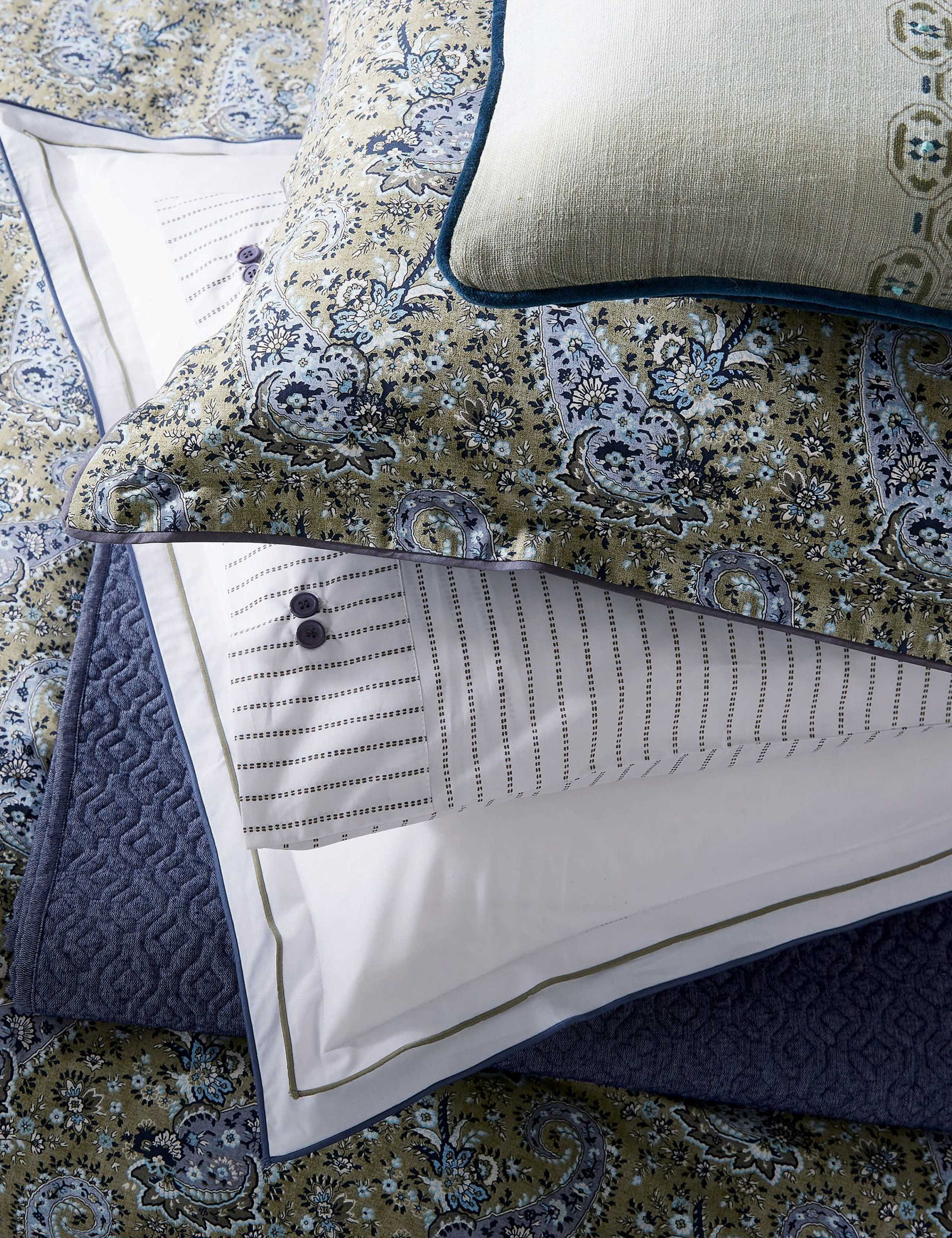 Elara Geometric Rectangle Cushion 4 of 4