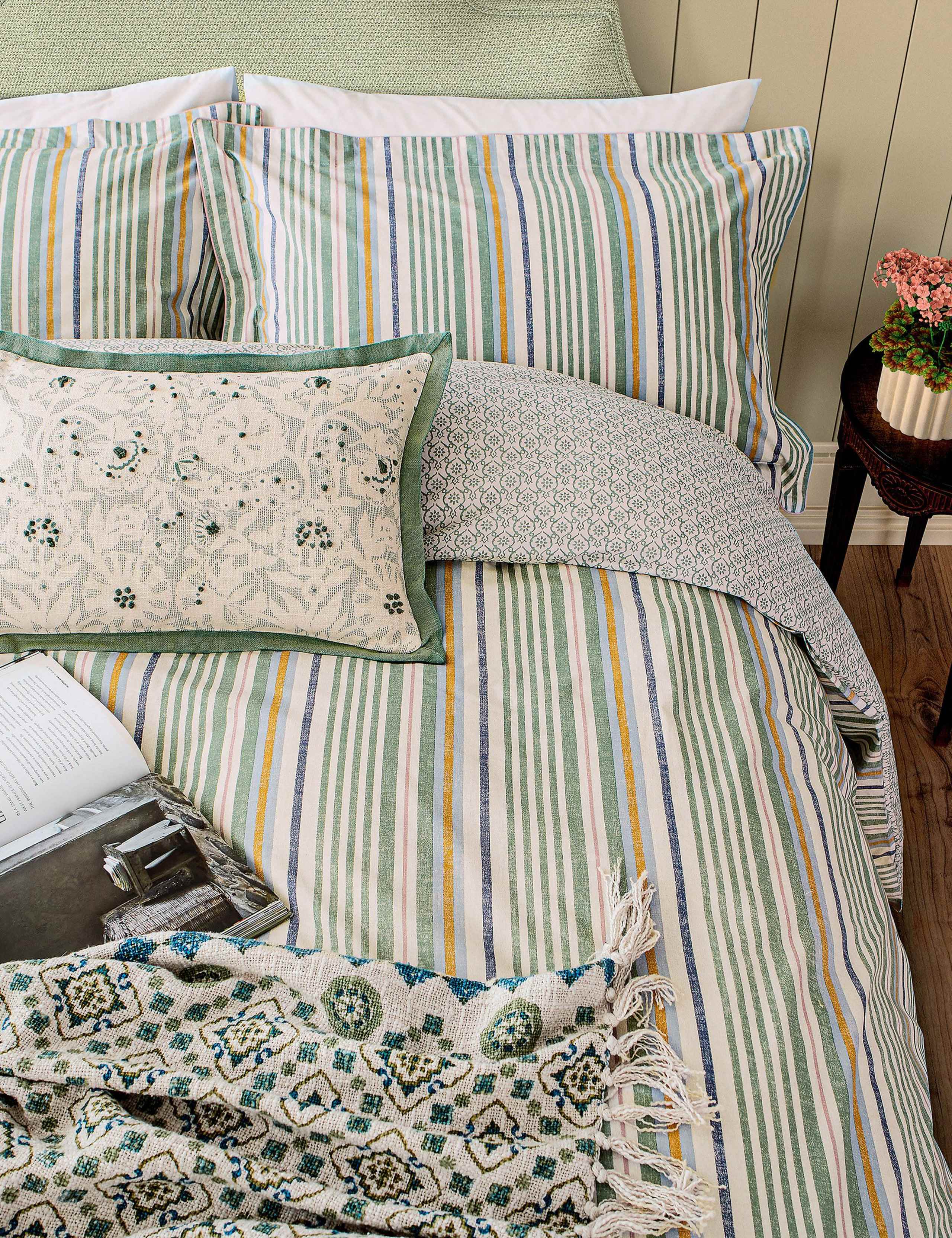 Charleston Stripe Bedding Set 3 of 6