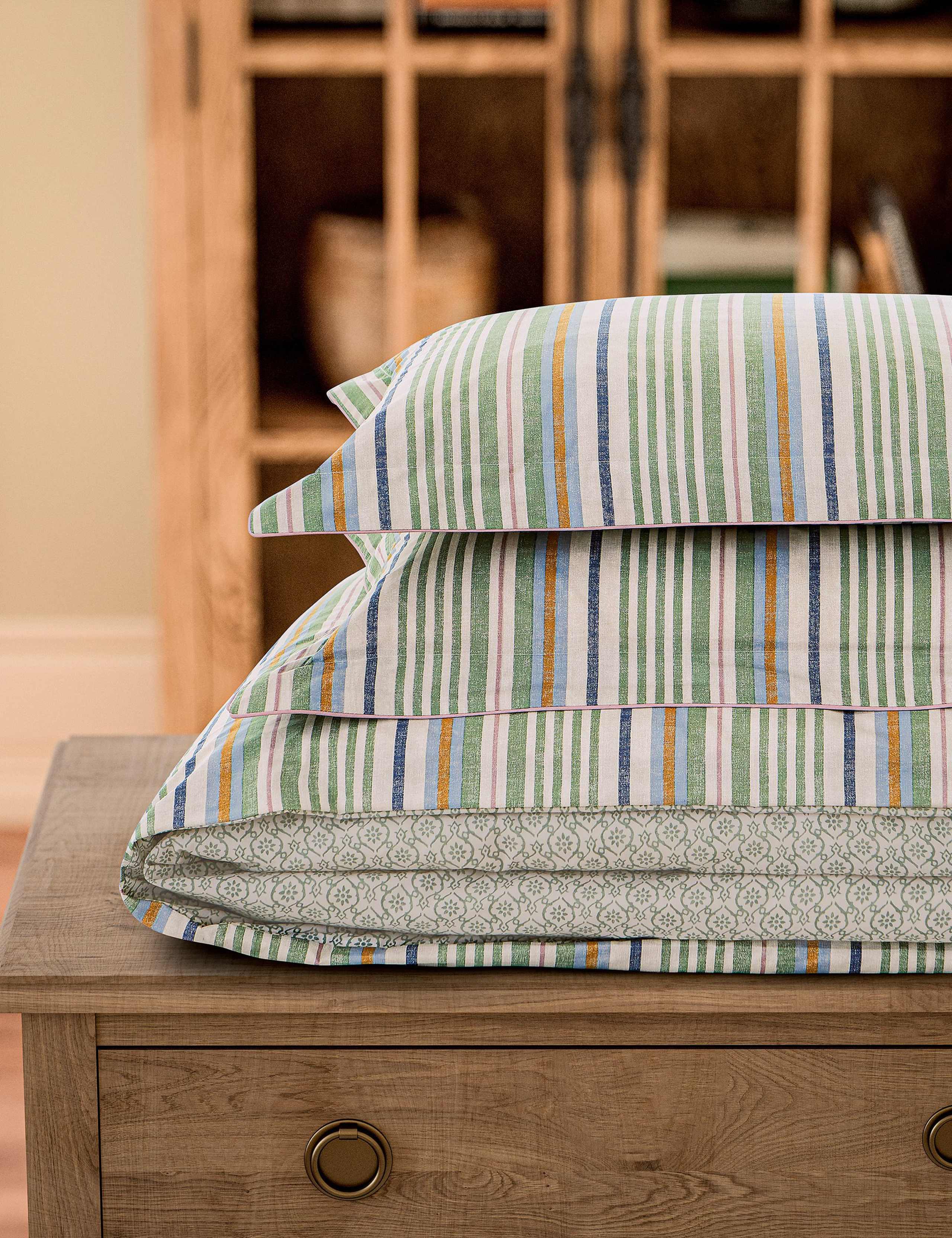 Charleston Stripe Bedding Set 5 of 6
