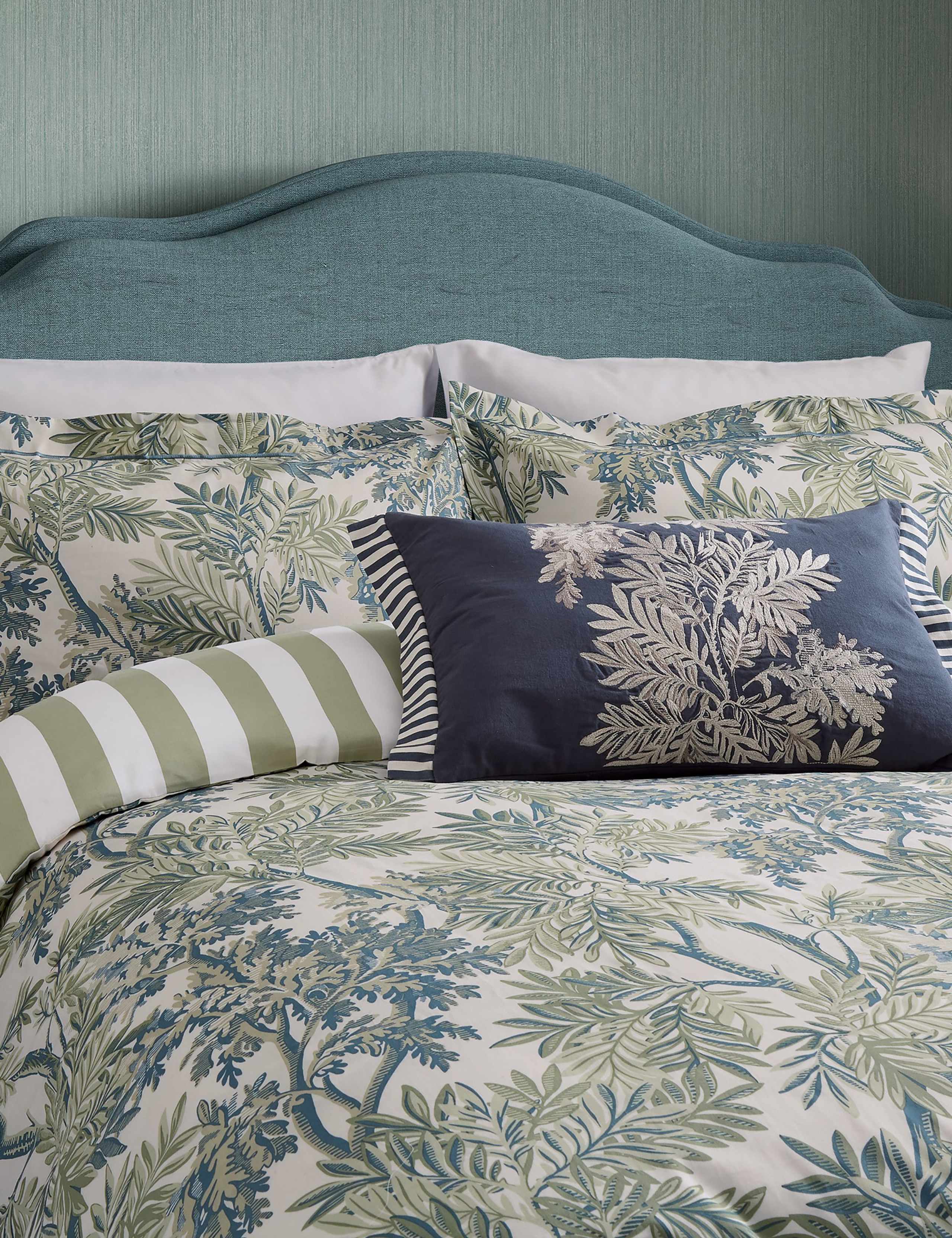 Tapestry Tree Bedding Set 2 of 4