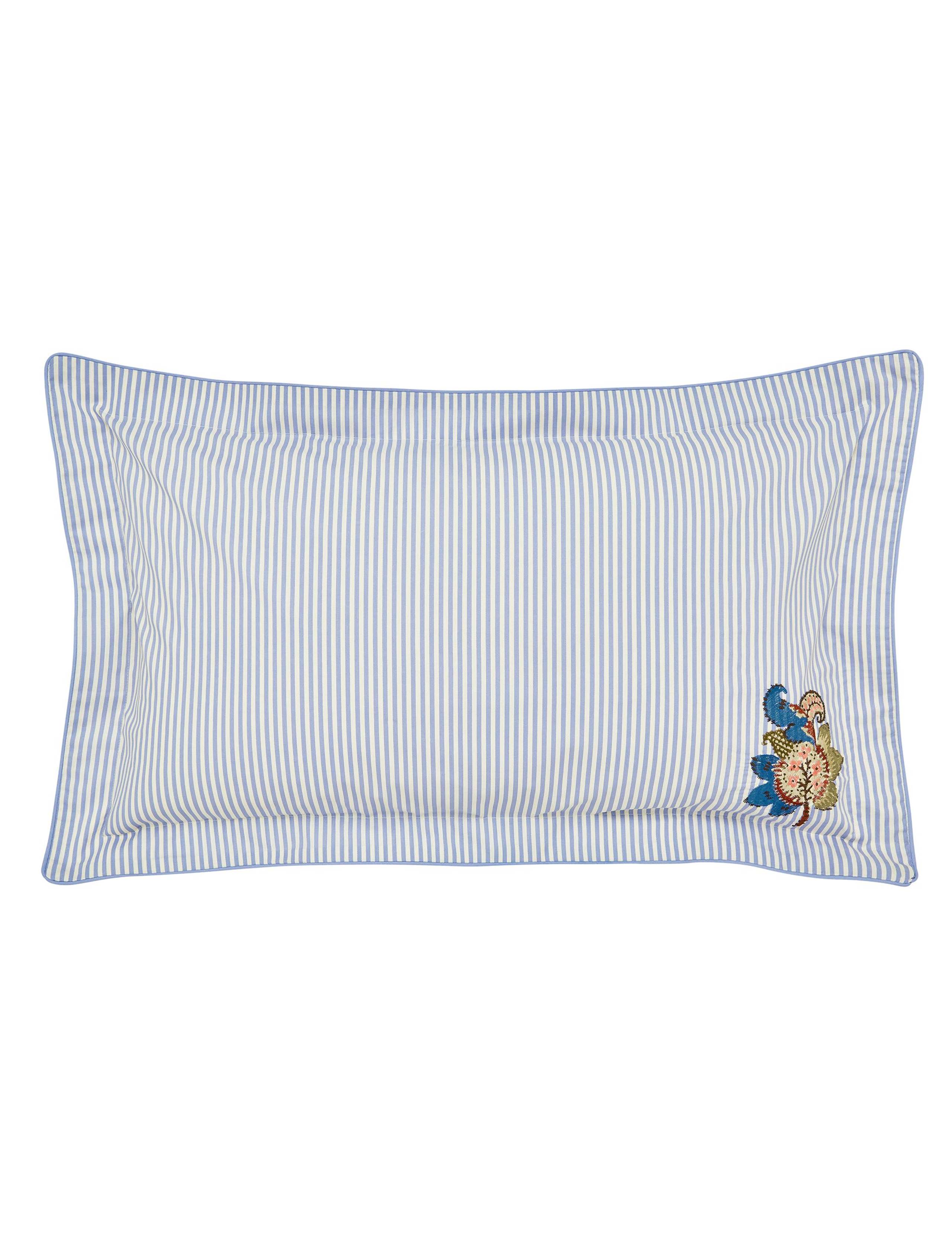 Earlsford Foulard Striped Bedding Set 4 of 6