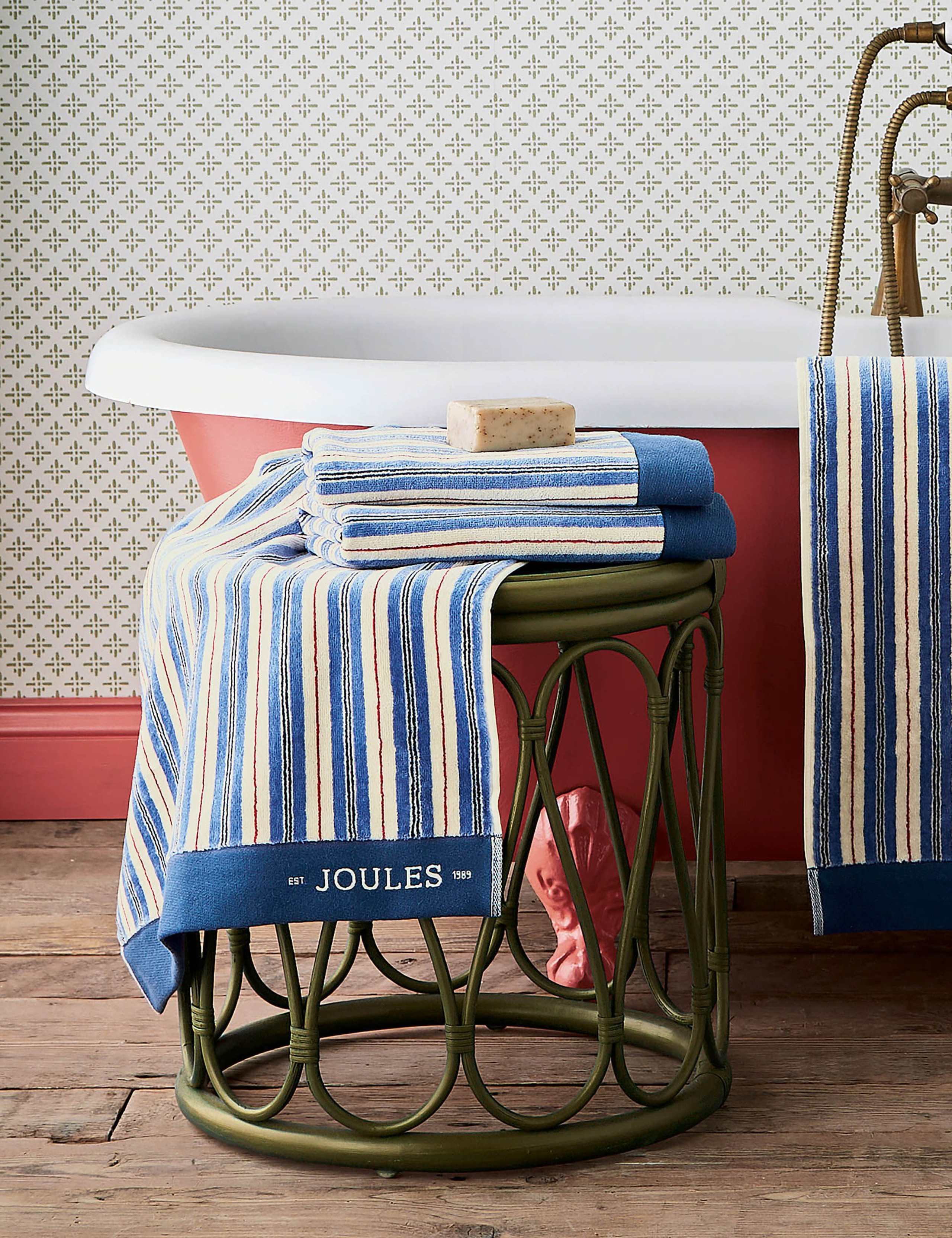 Grove Stripe Towel 3 of 3