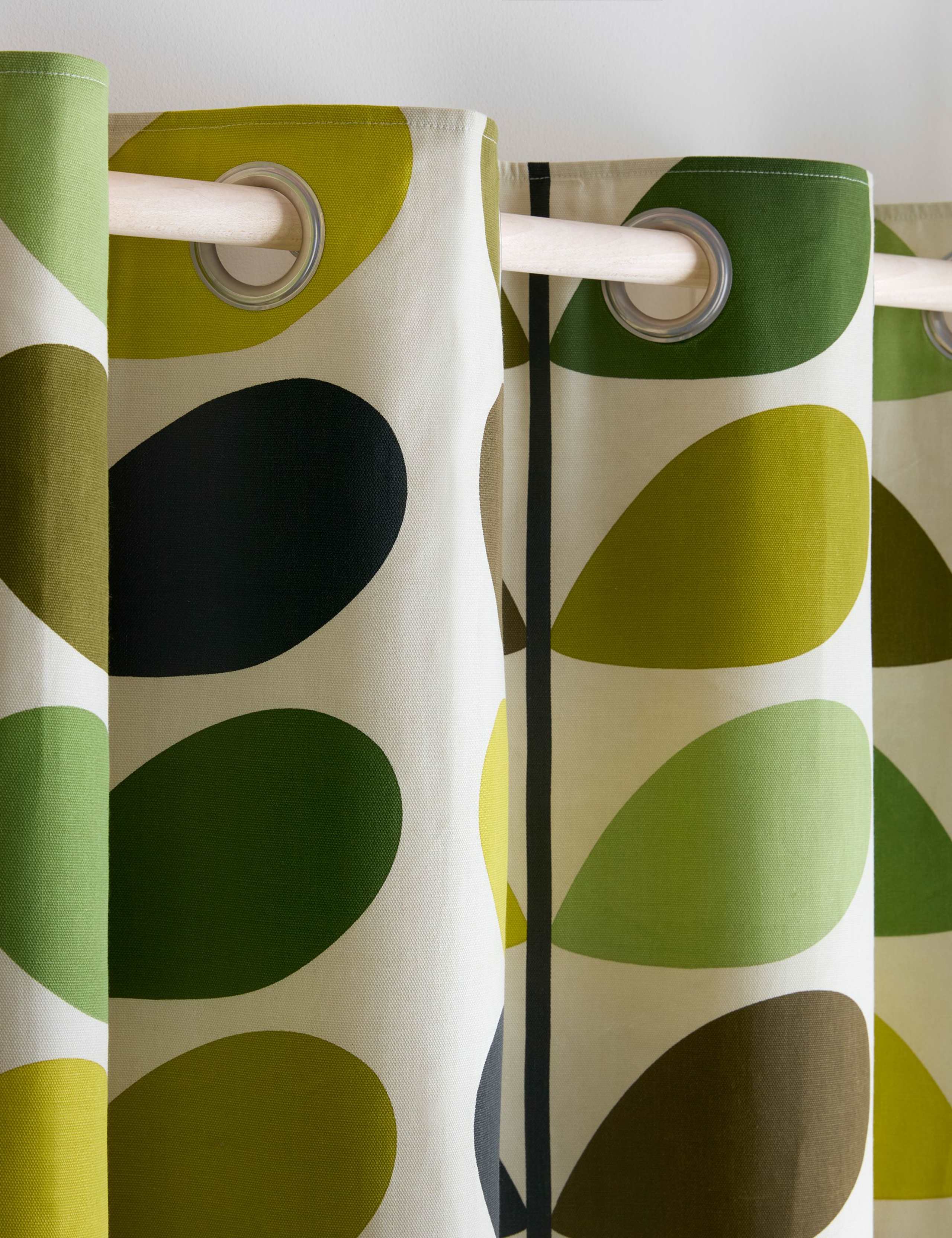 Multi Stem Eyelet Curtains 2 of 3