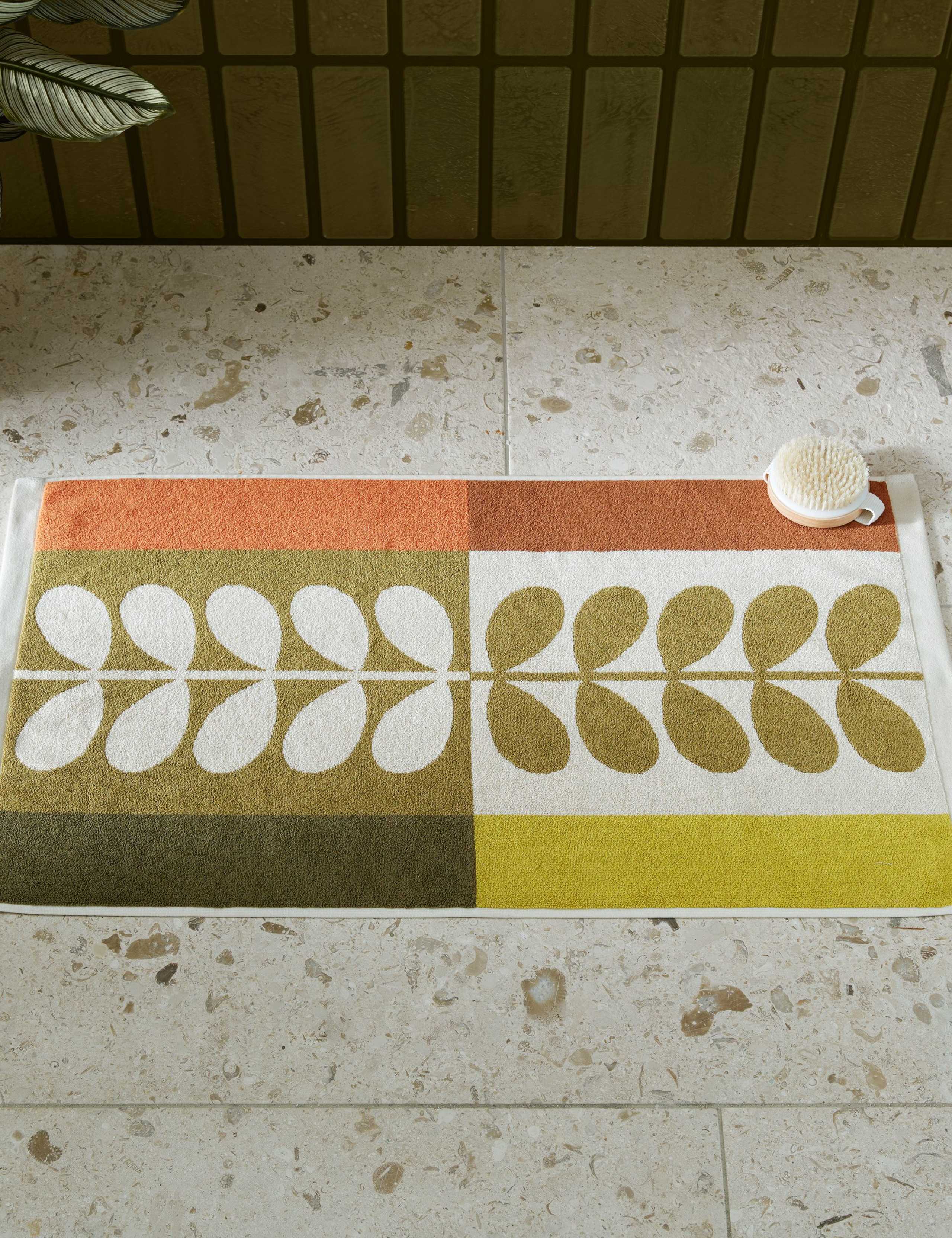 Pure Cotton Stem Check Towel 3 of 7