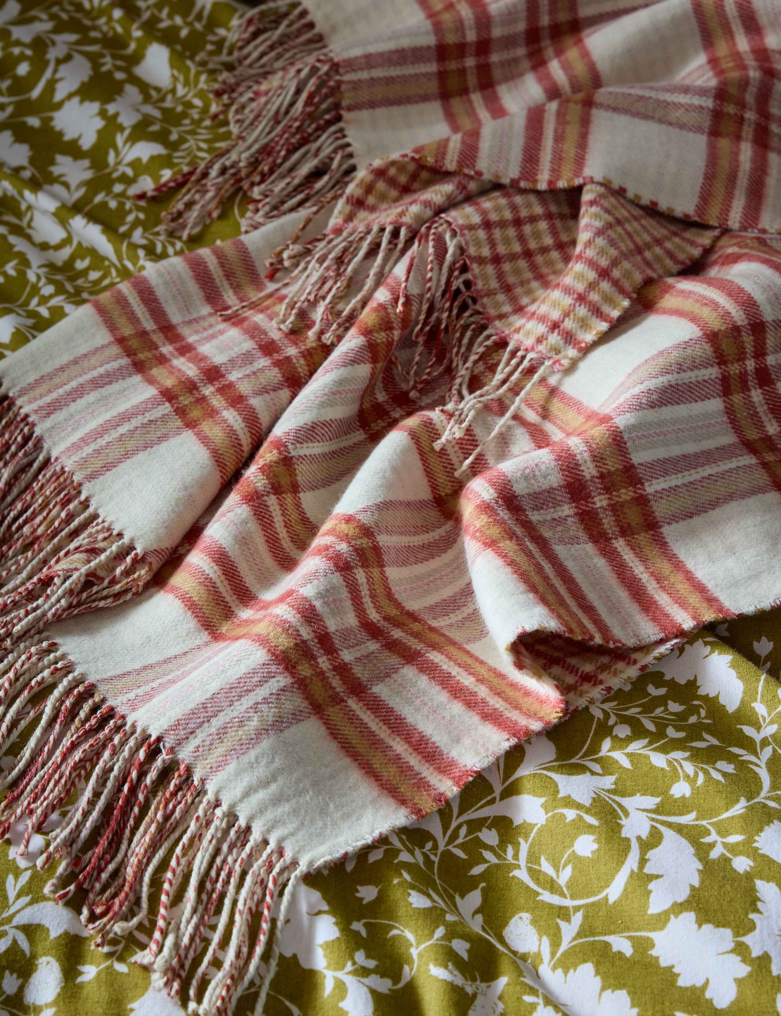 Padbury Check Reversible Tassled Throw 4 of 4
