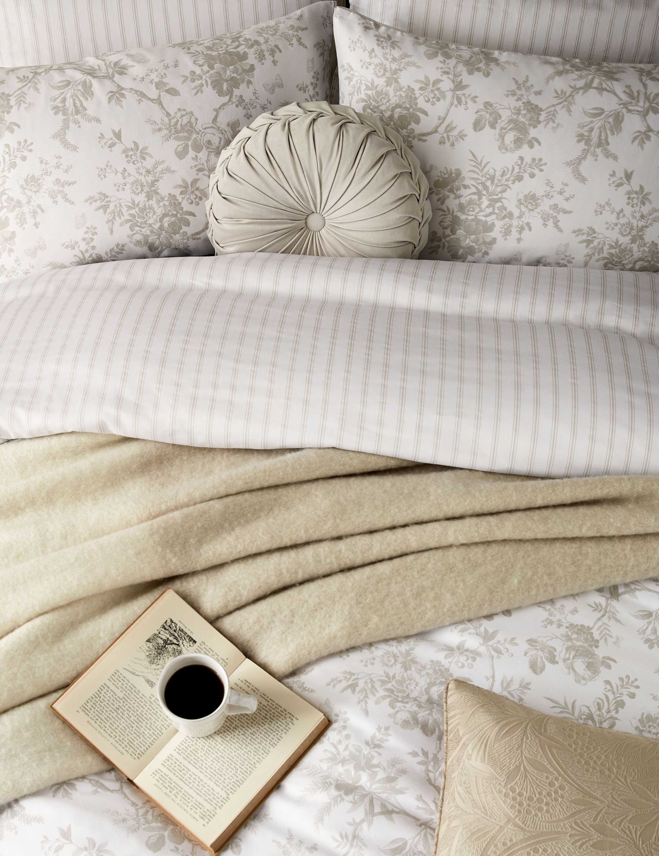 2 Pack Pure Cotton Walled Garden Pillowcases 4 of 4