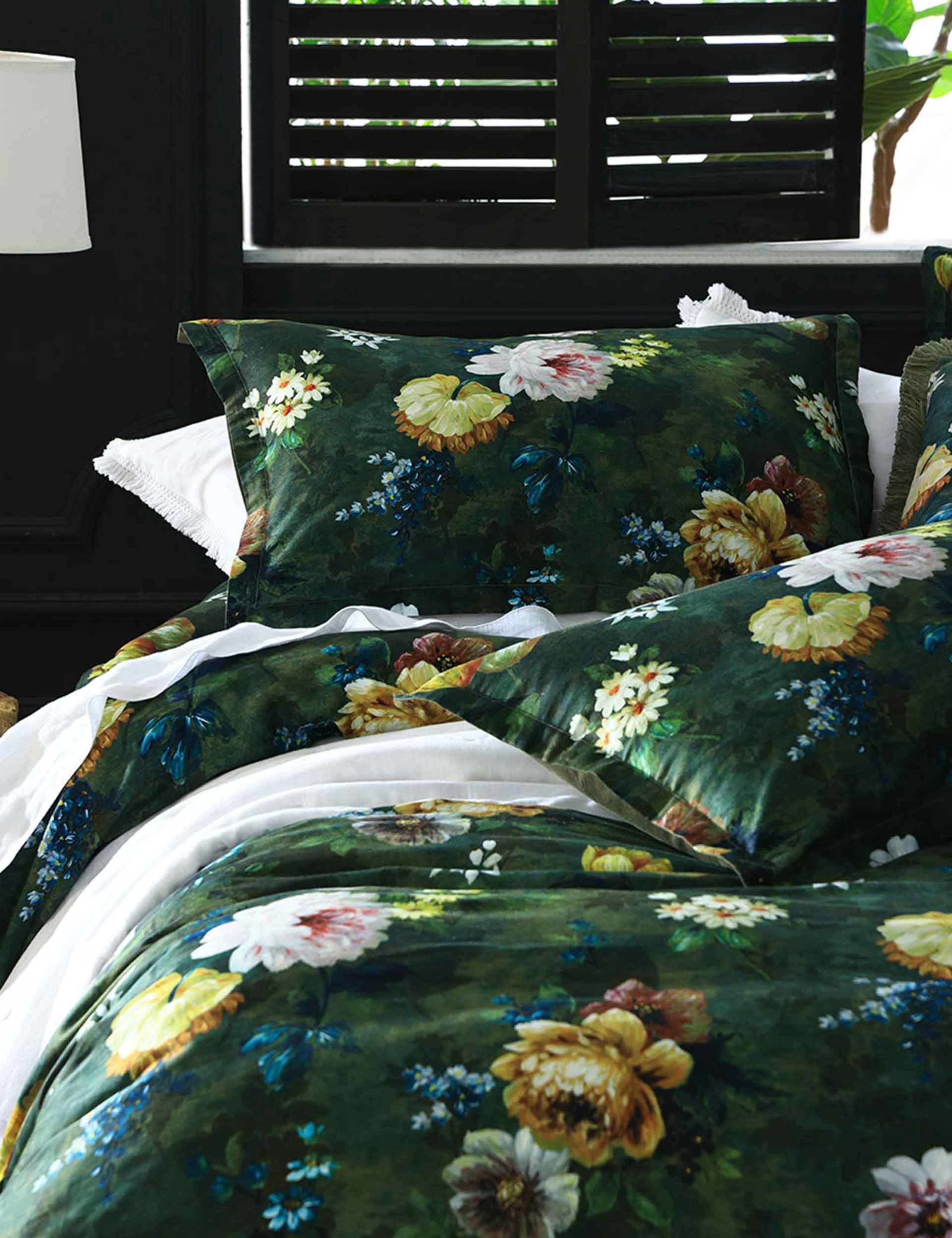 Pure Cotton Lorenza Reversible Bedding Set 3 of 4