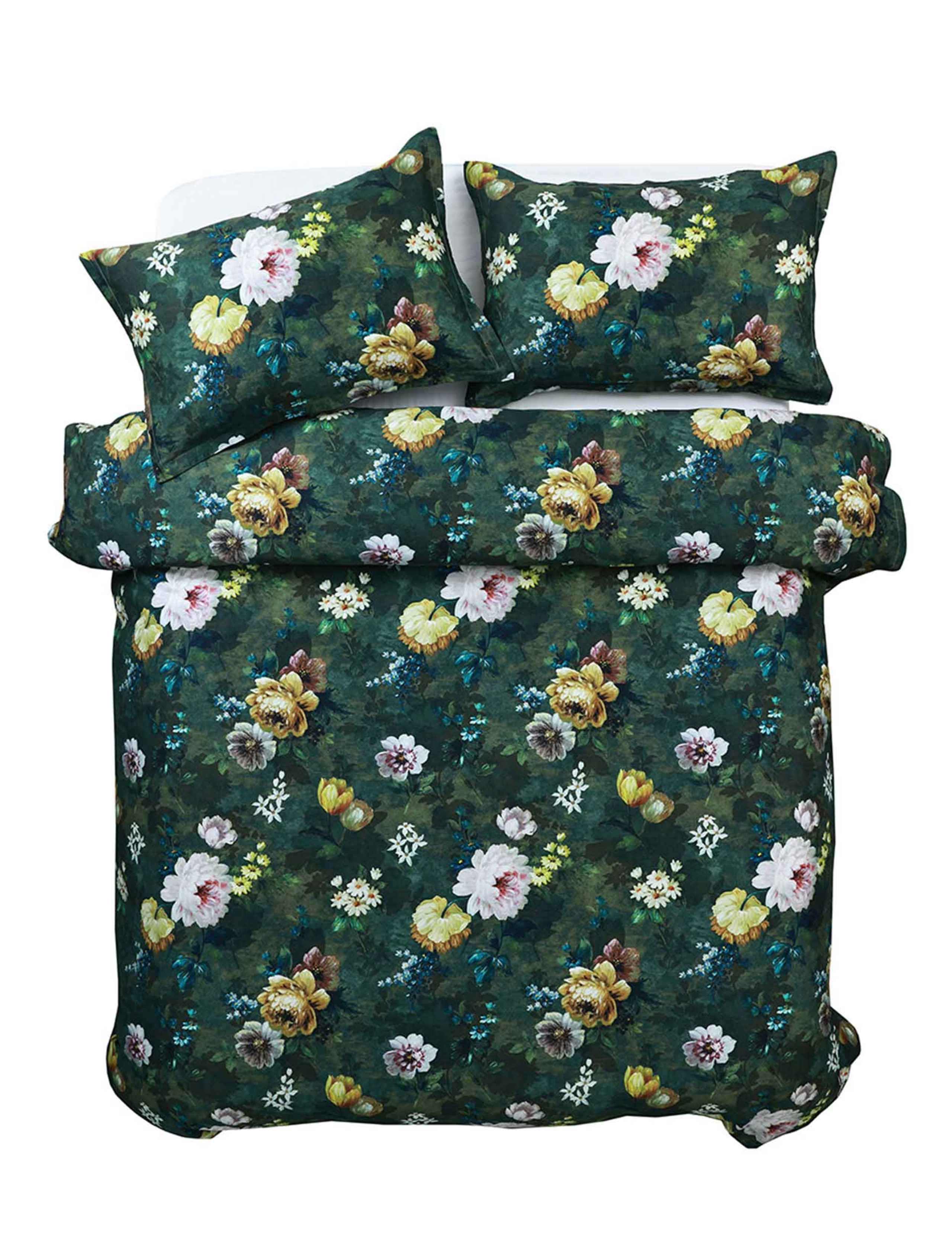 Pure Cotton Lorenza Reversible Bedding Set 1 of 4