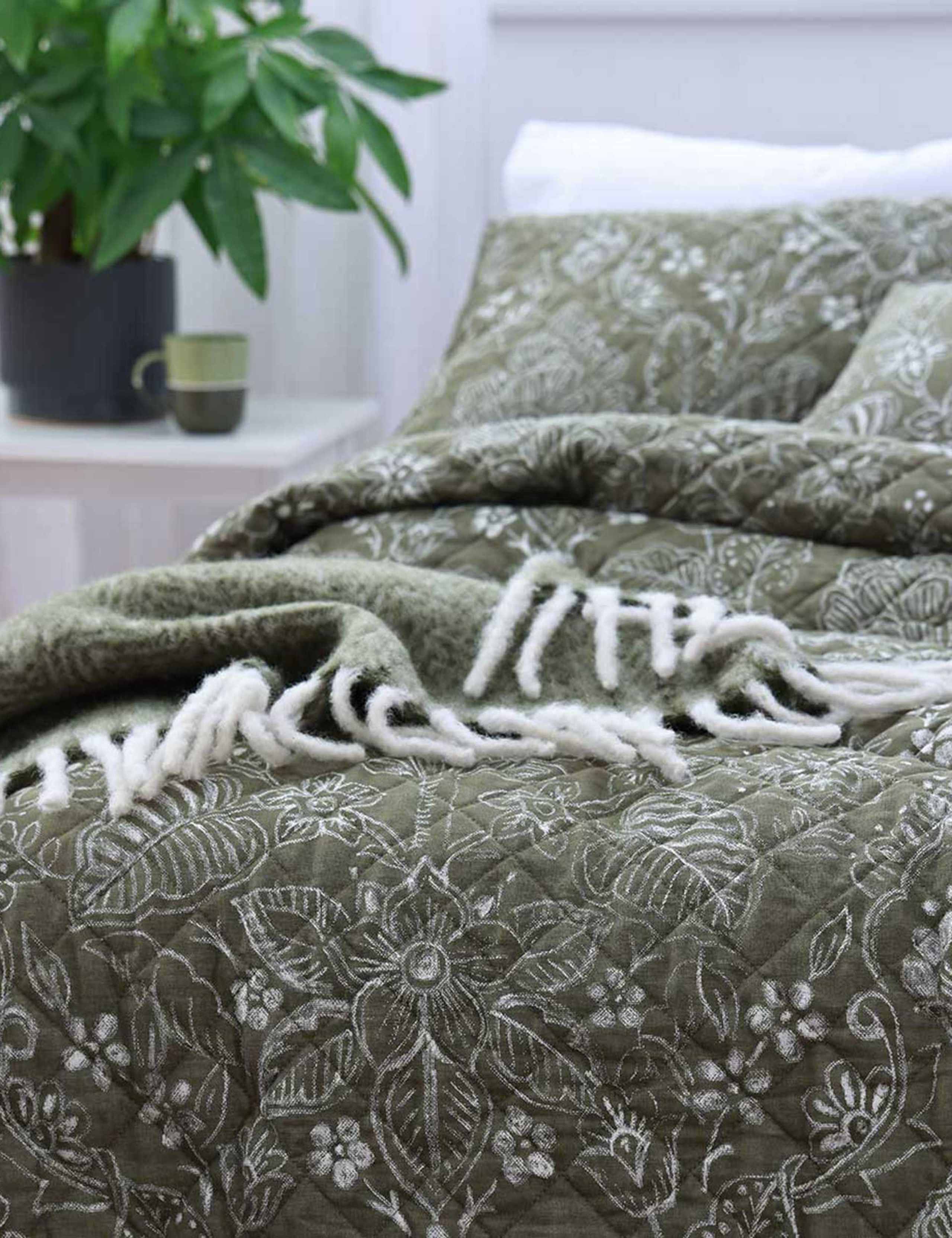 Cotton Rich Botanica Poplar Bedspread Set 3 of 4