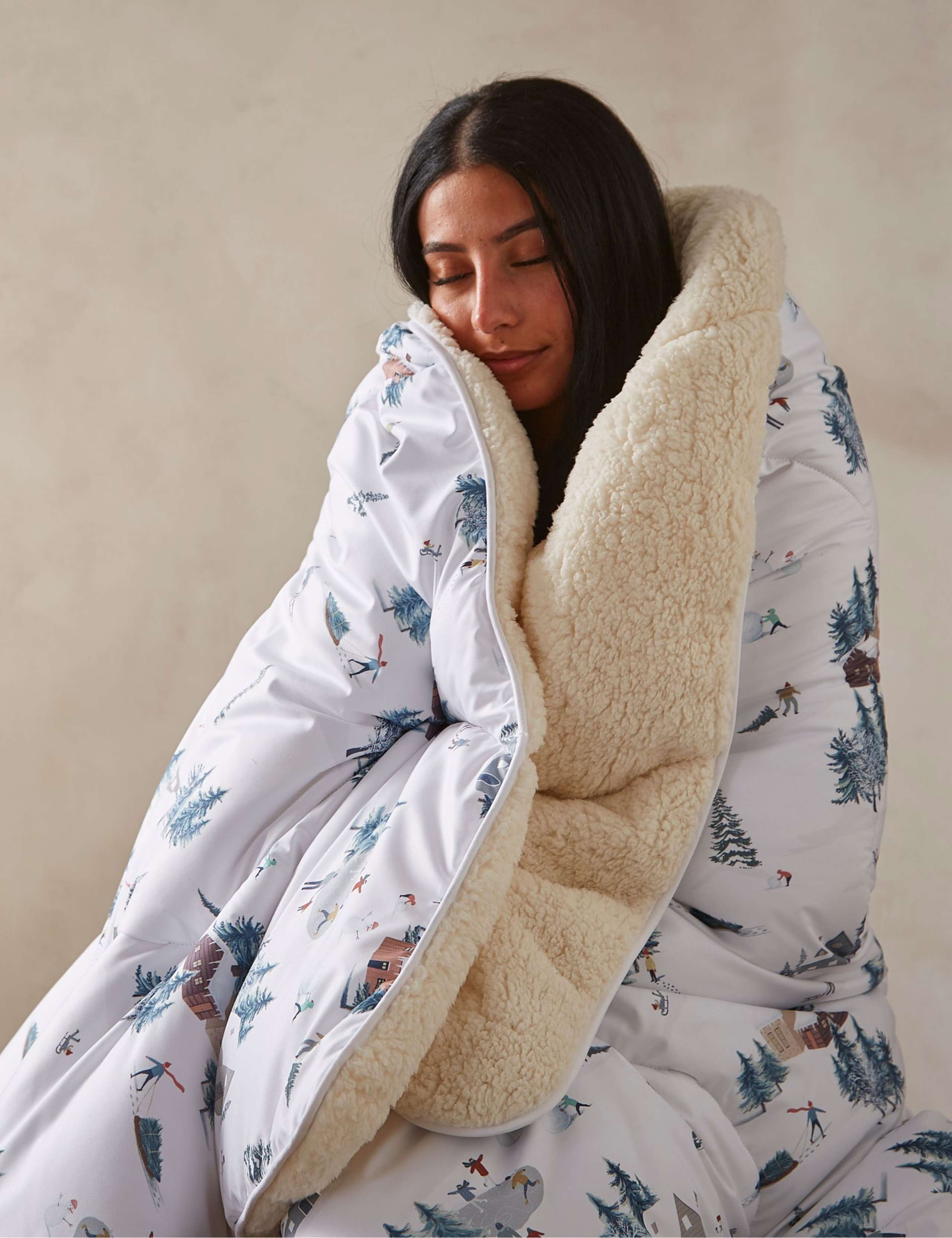 Cosy Fleece Winter Wonderland Throw 1 of 4