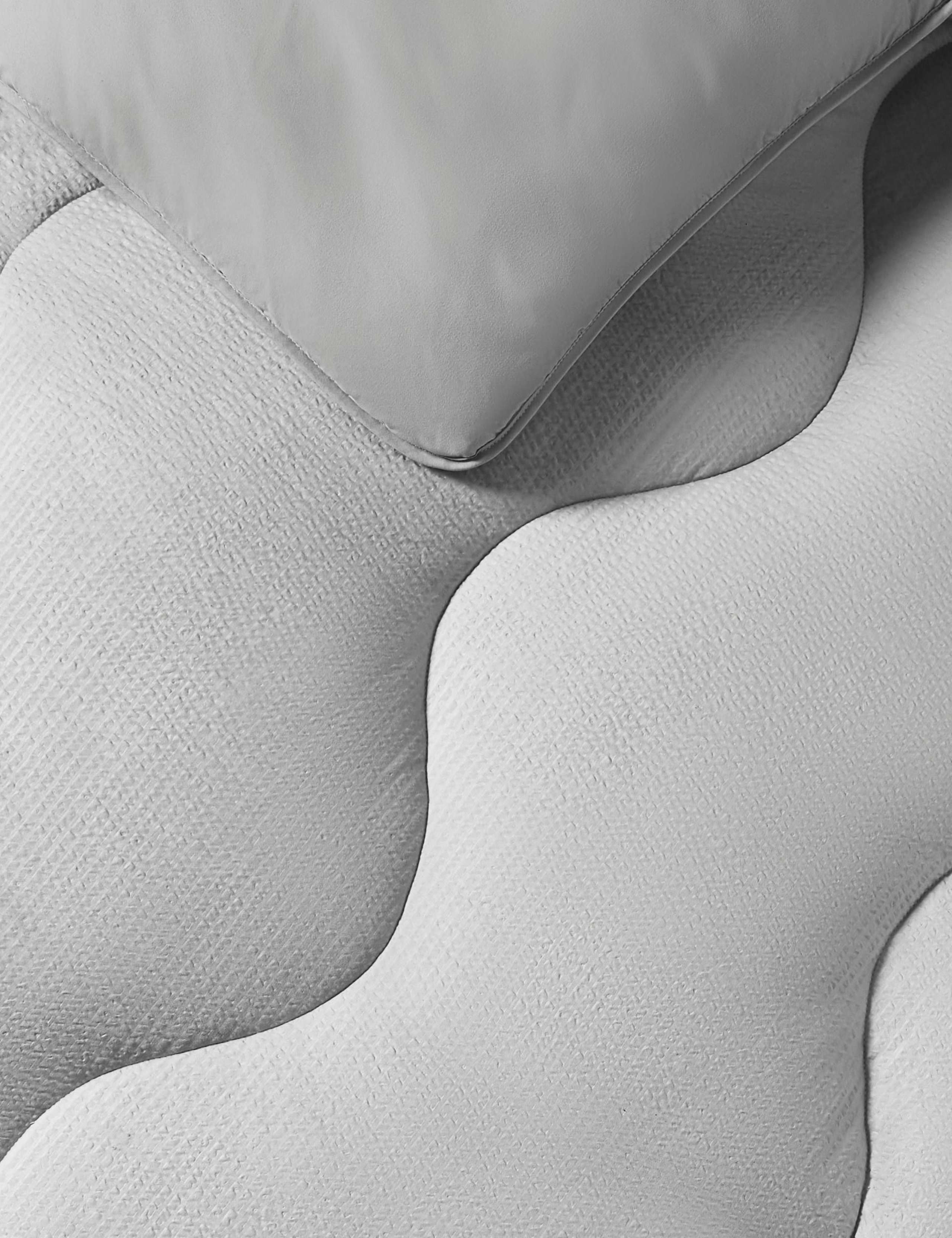 Seersucker 4.5 Tog Coverless Duvet Set 4 of 6