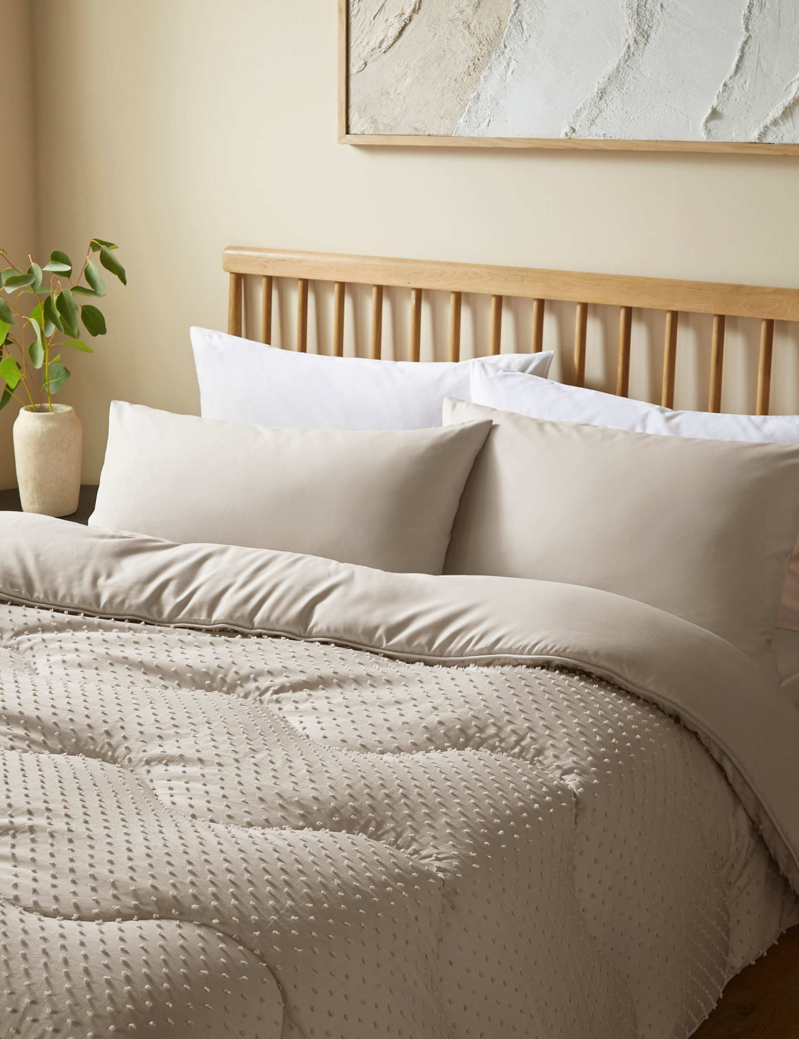 Tufted Dots Coverless Duvet and Pillowcases 2 of 8