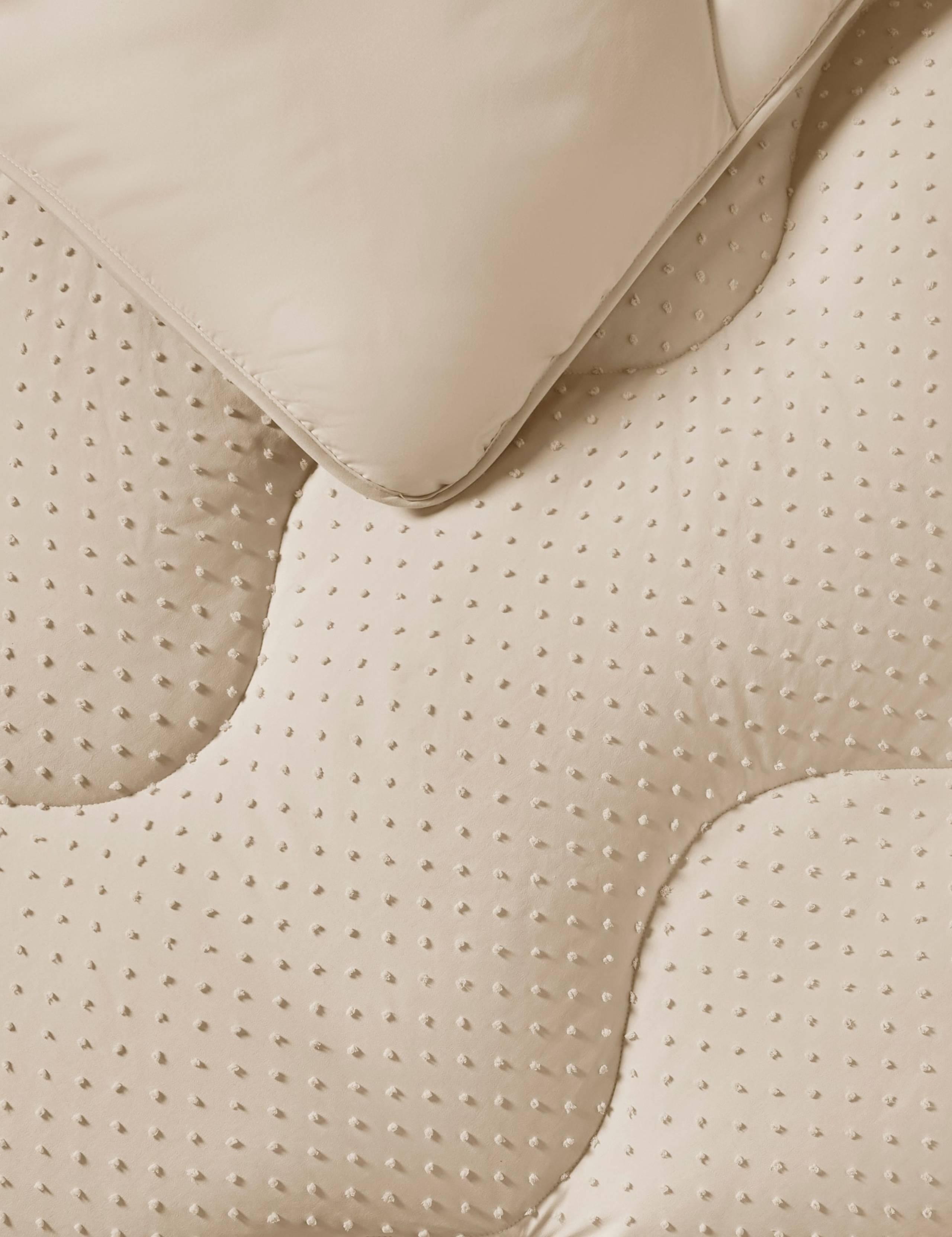 Tufted Dots Coverless Duvet and Pillowcases 4 of 8