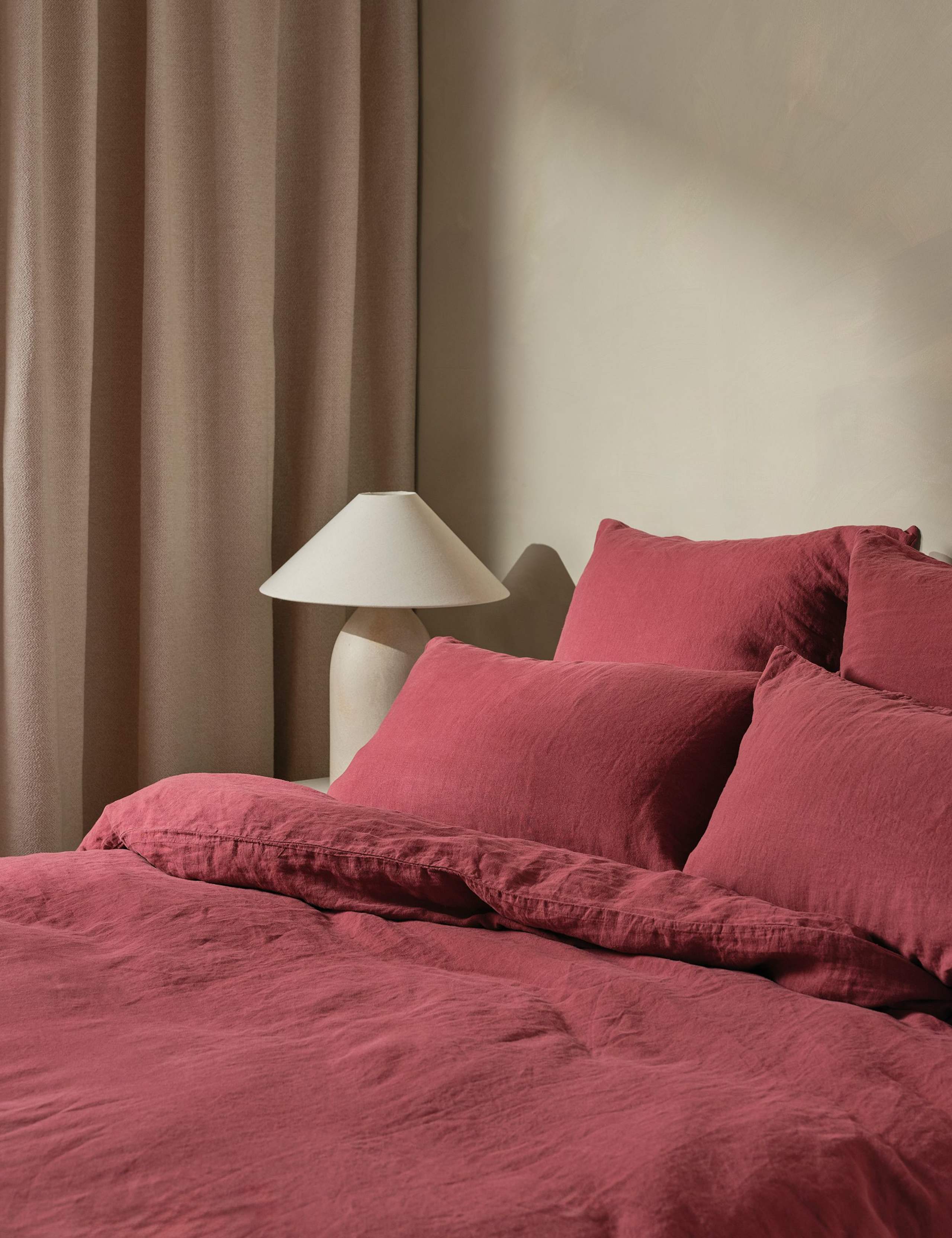 Pure Linen Relaxed Duvet Cover 1 of 4
