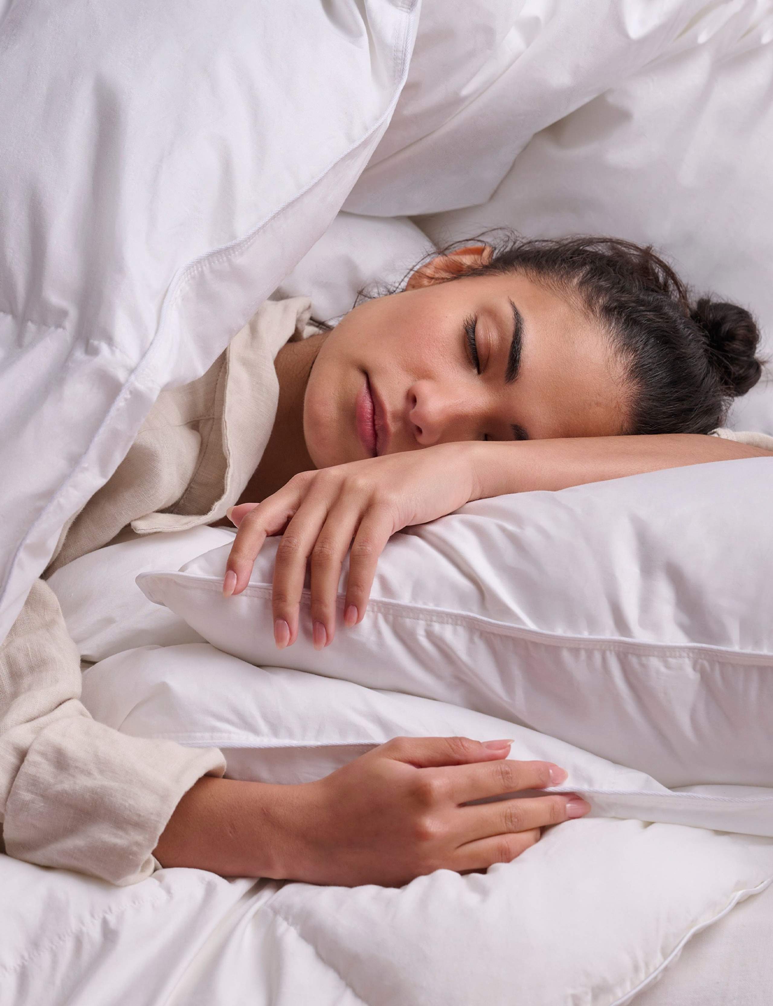 Down Alternative Pure Cotton Pillow 4 of 6