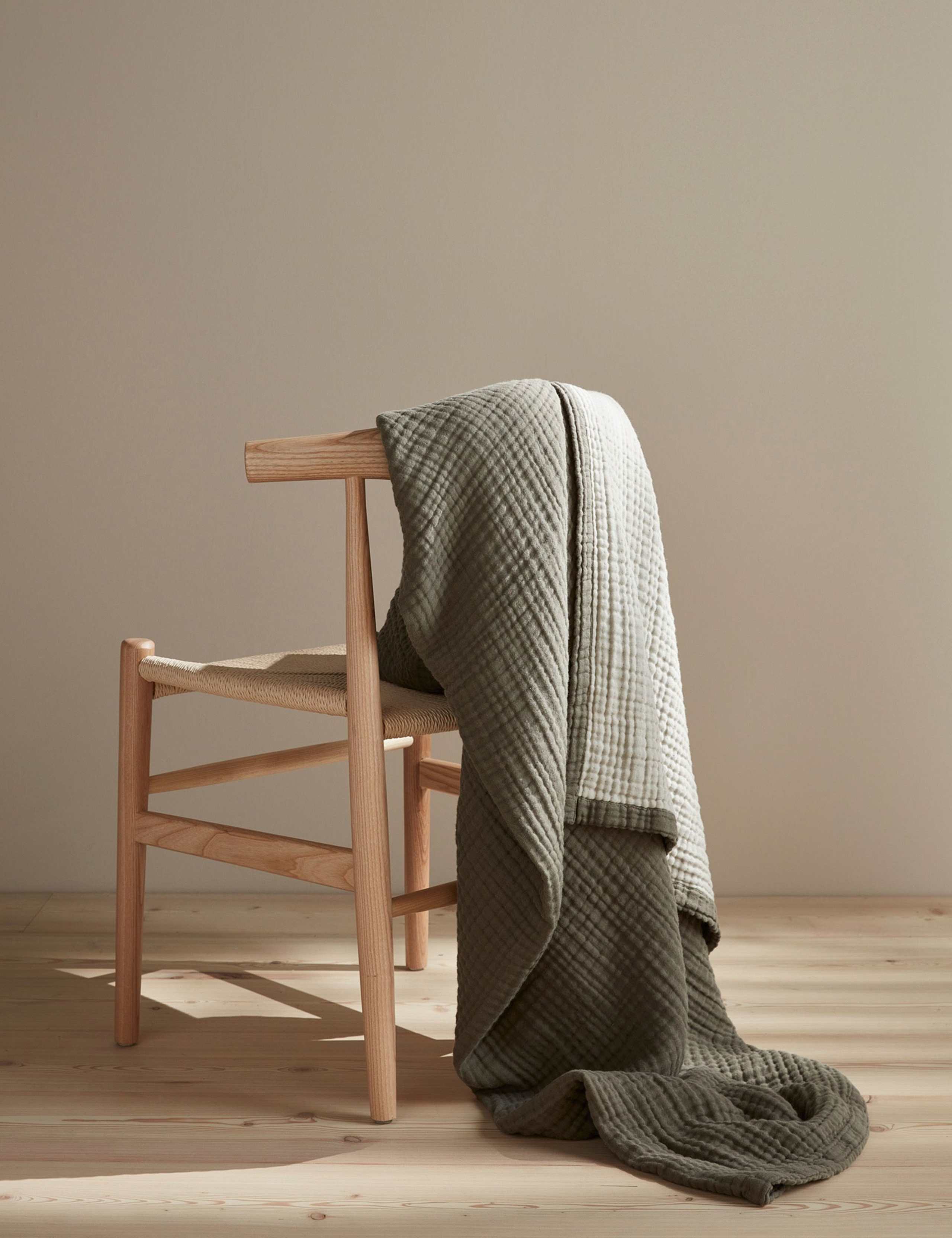 Pure Cotton Reversible Extra Large Throw 2 of 3