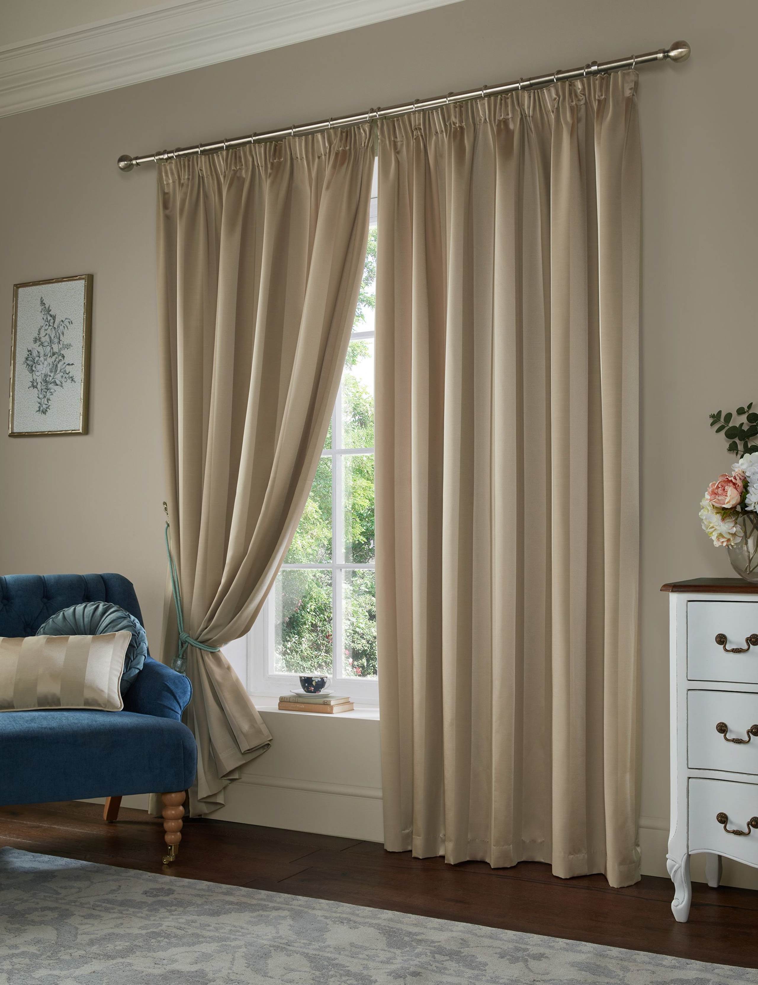 Lille Stripe Pencil Pleat Curtains 1 of 4