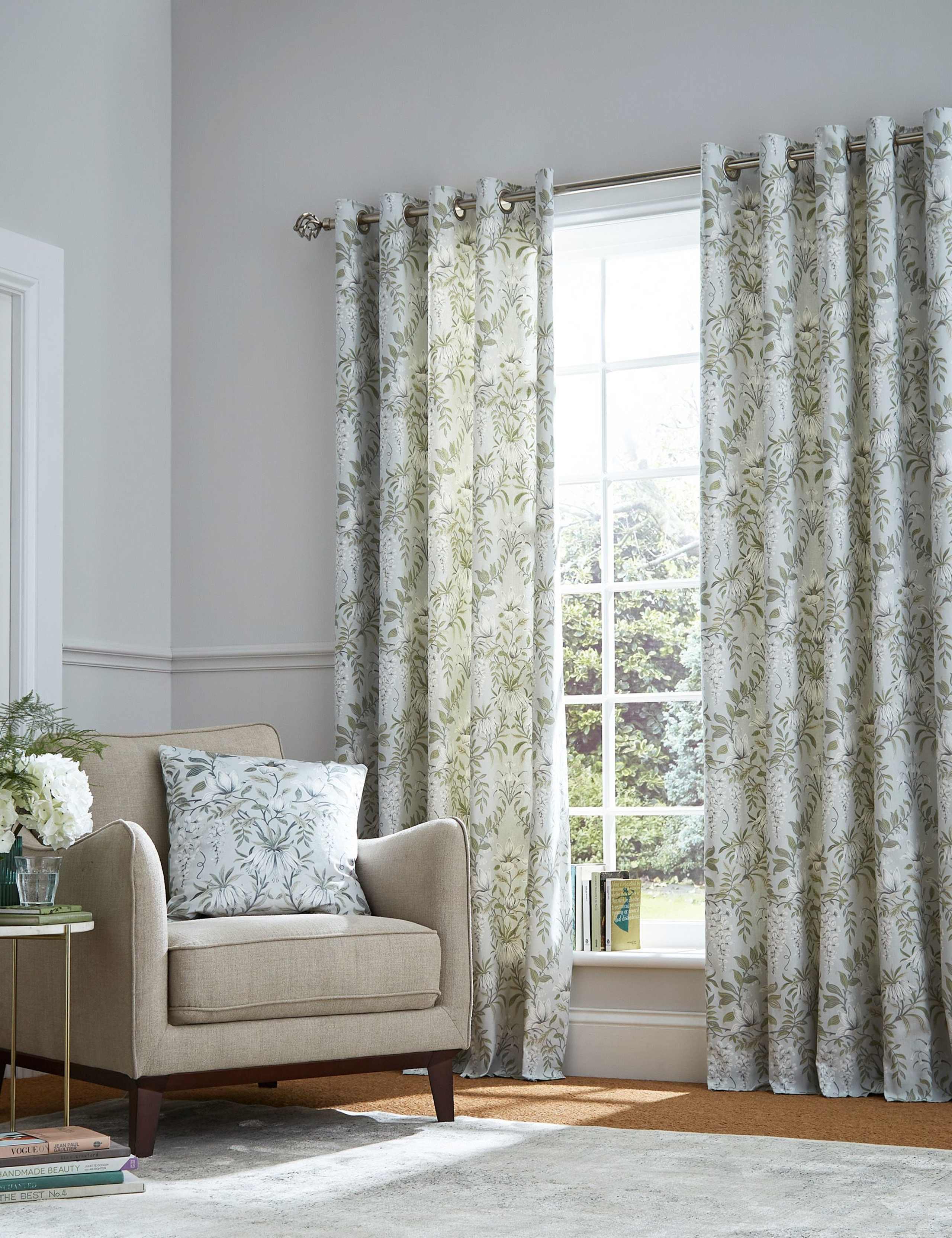 Parterre Pure Cotton Floral Eyelet Curtains 1 of 2