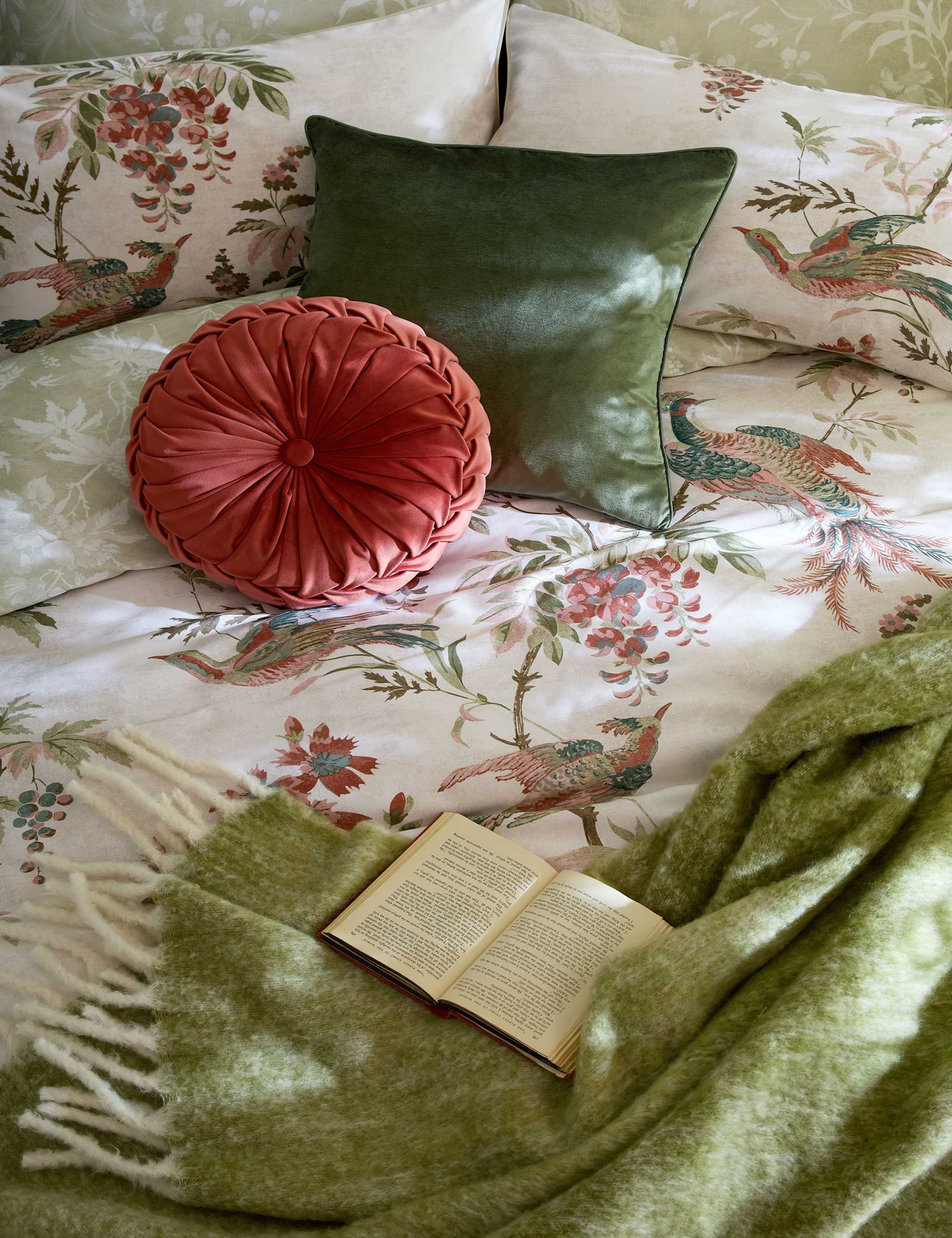 Pure Cotton Sateen Attleton Bedding Set 6 of 6