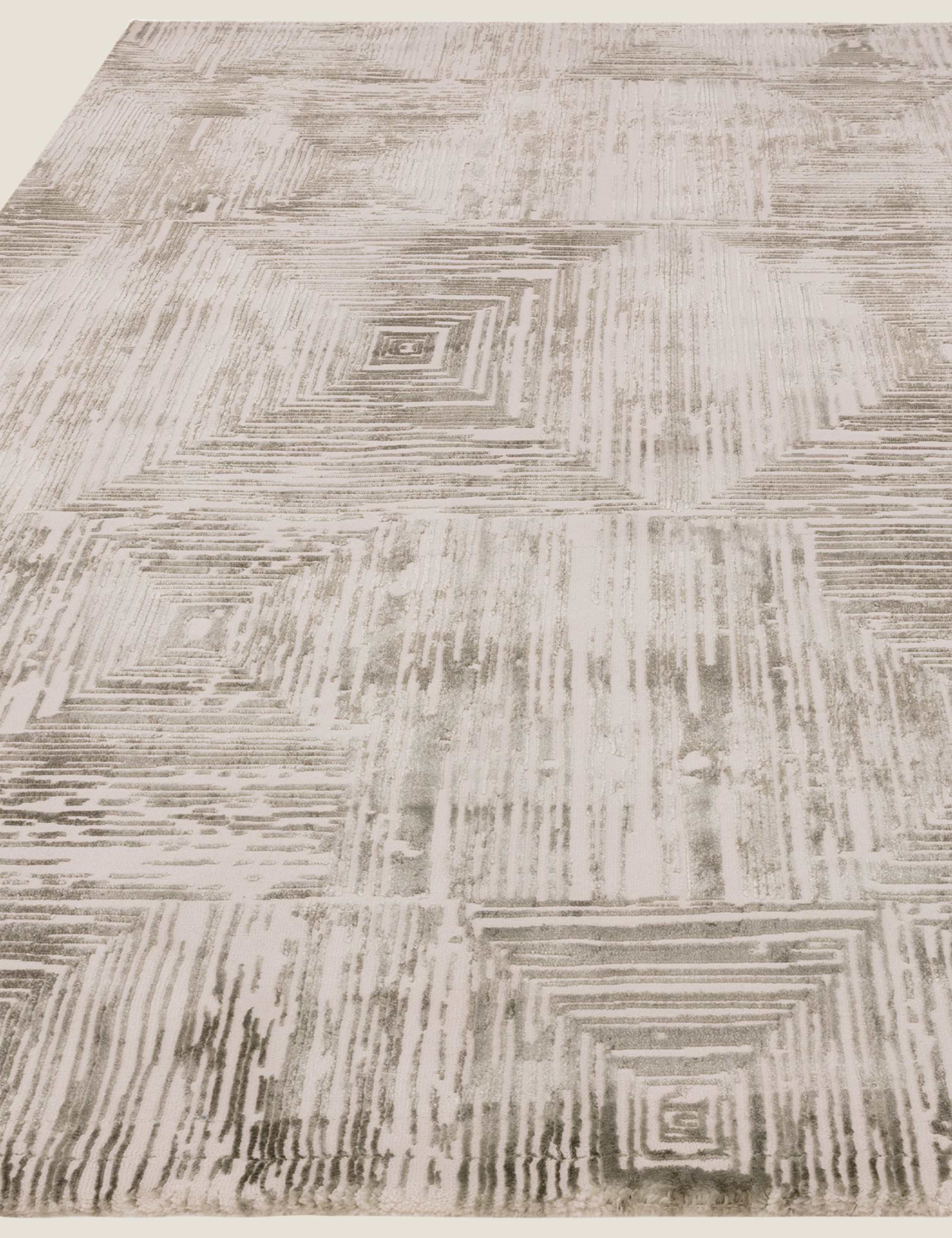 Kuza Portrait Woven Rug 2 of 8