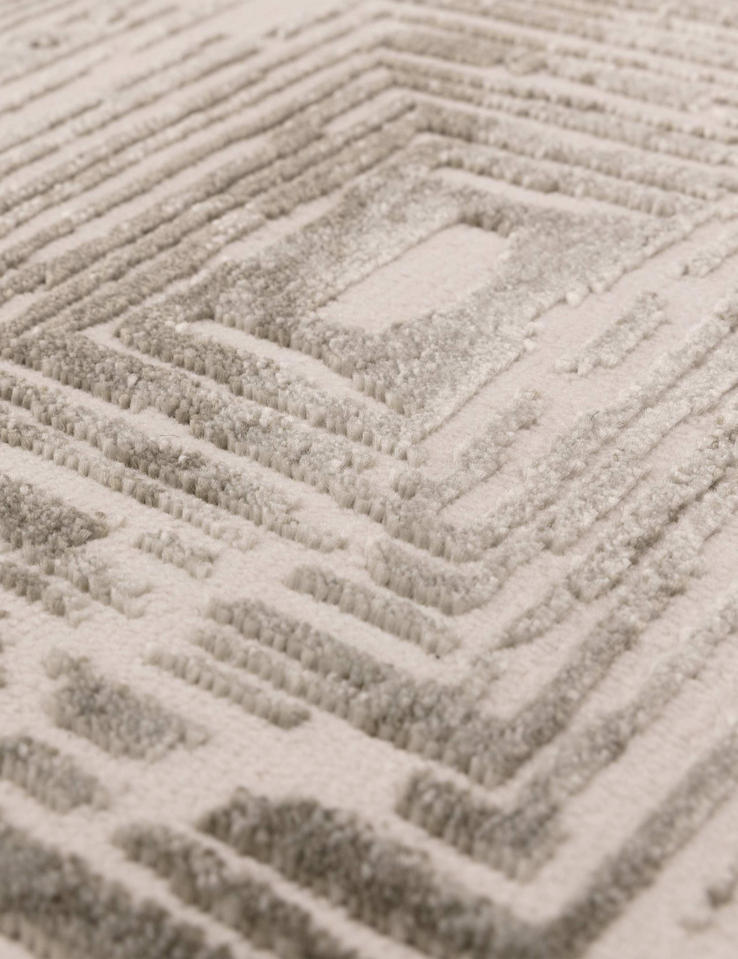 Kuza Portrait Woven Rug 8 of 8