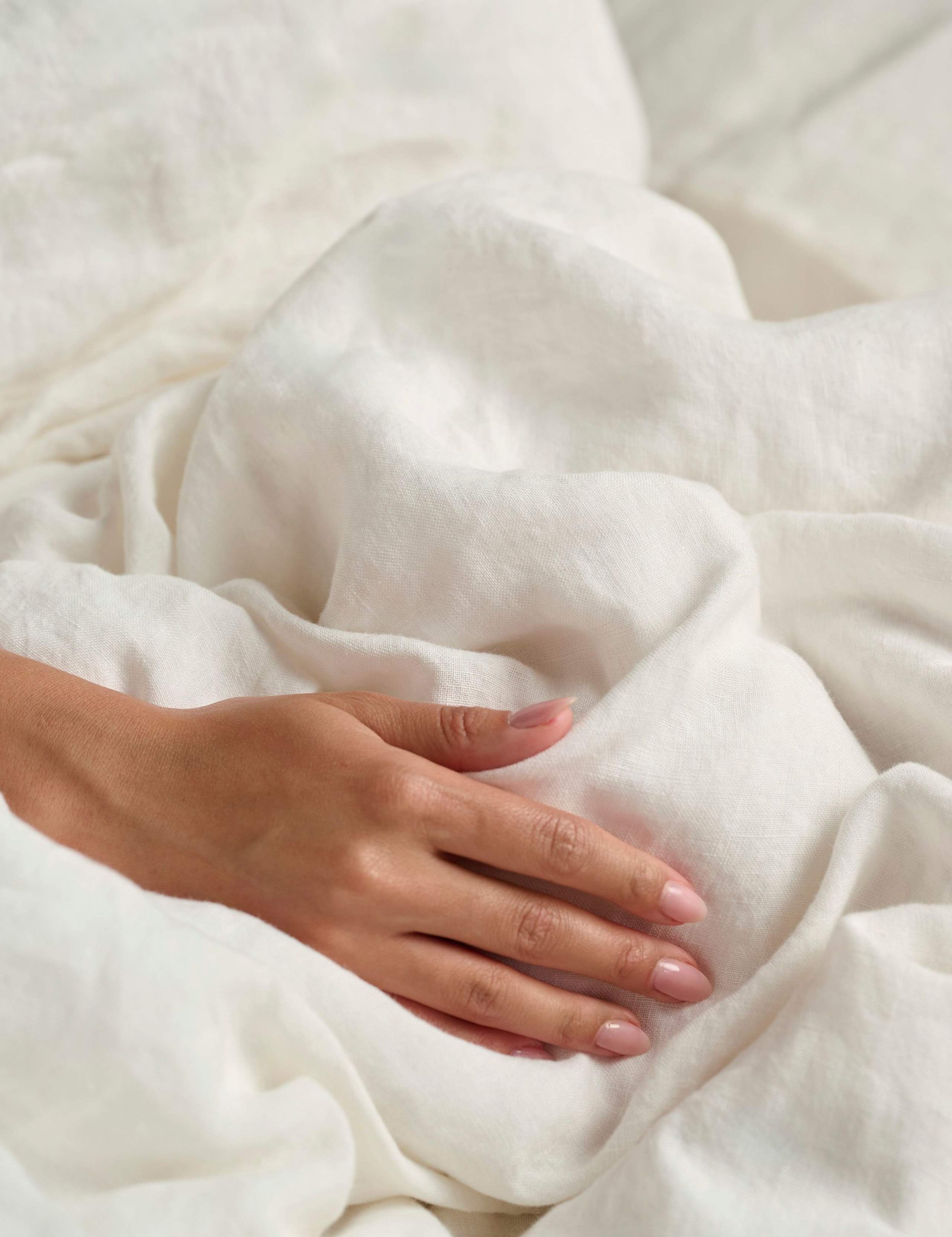 Pure Linen Washed Flat Sheet 2 of 3