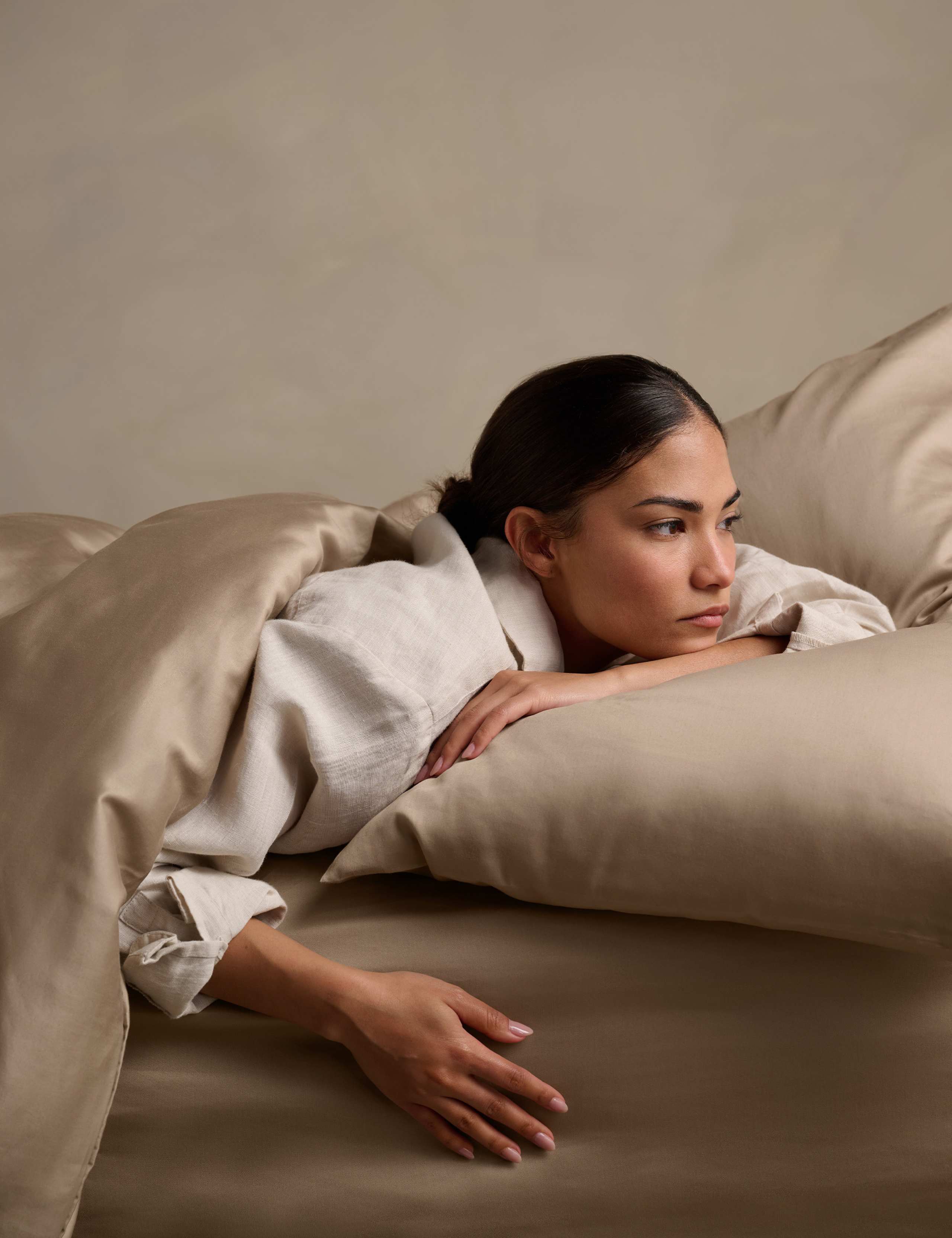 Cotton Sateen Deep Fitted Sheet 3 of 4