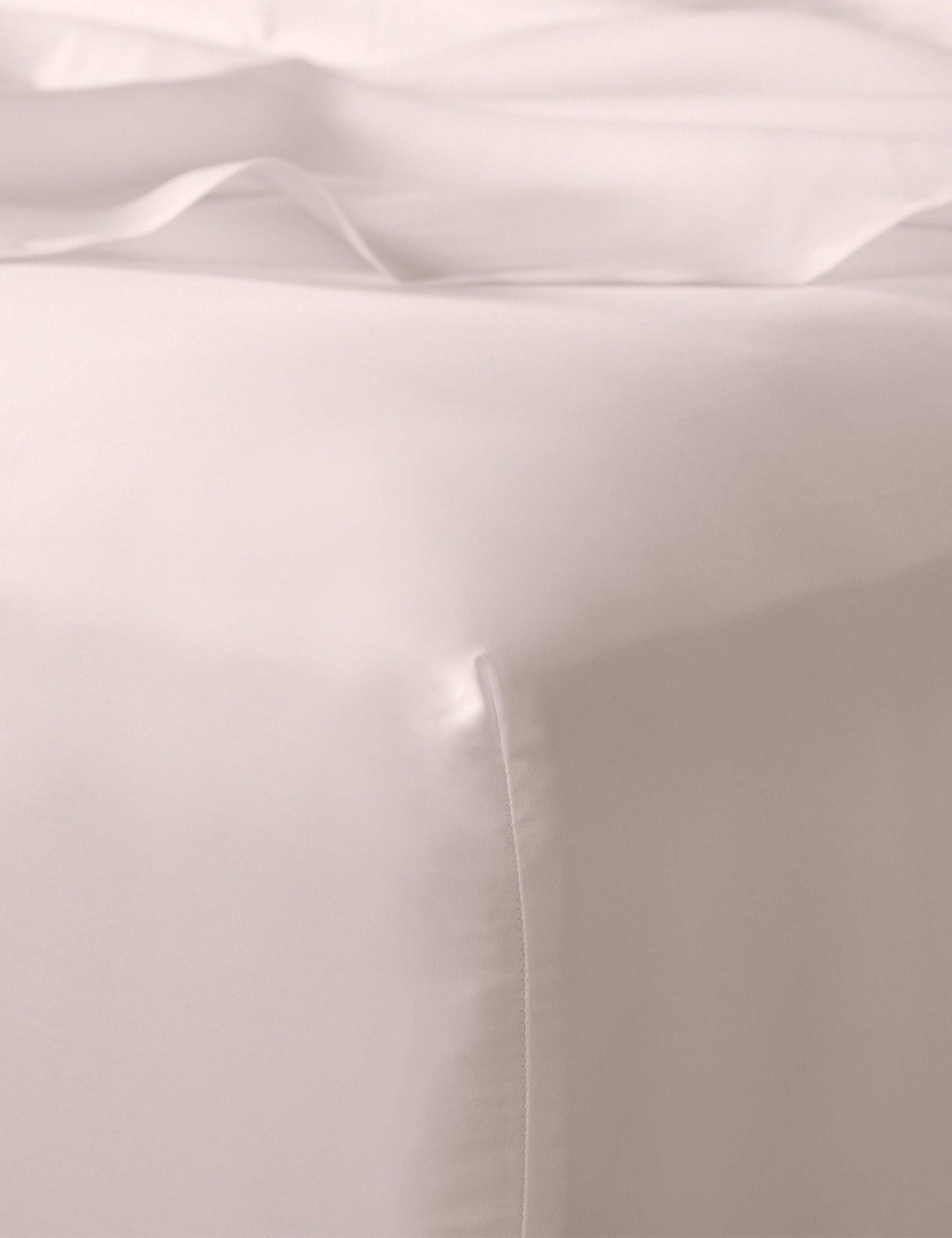 Pure Cotton Sateen Luxe Deep Fitted Sheet 1 of 1