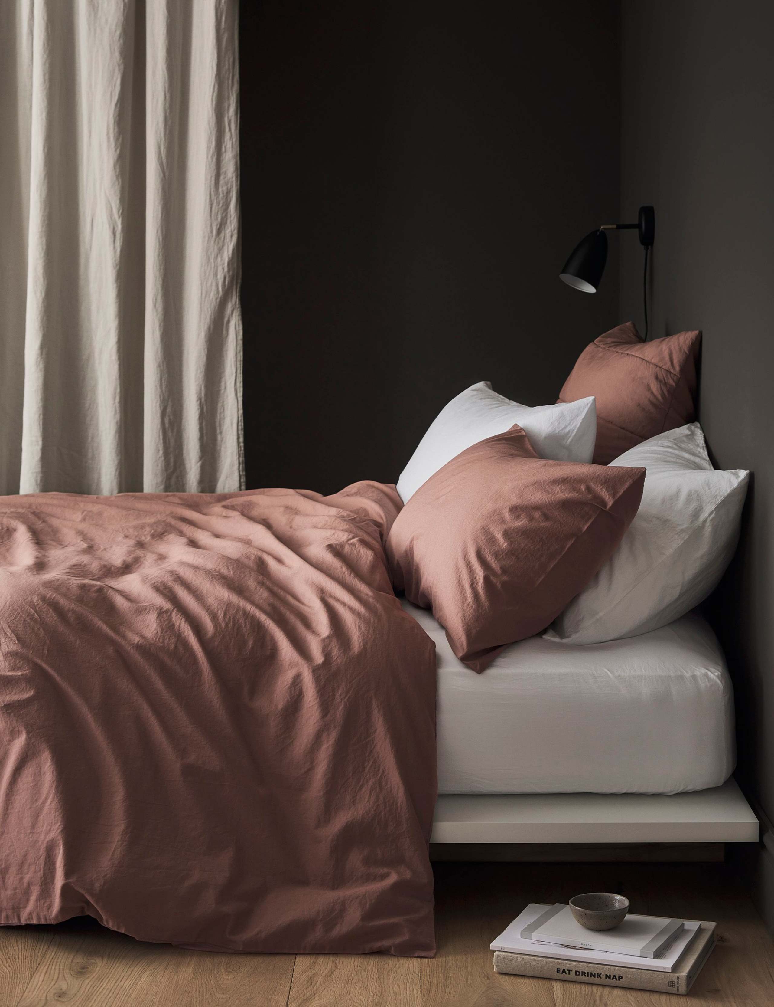 Washed Cotton Deep Fitted Sheet 3 of 3