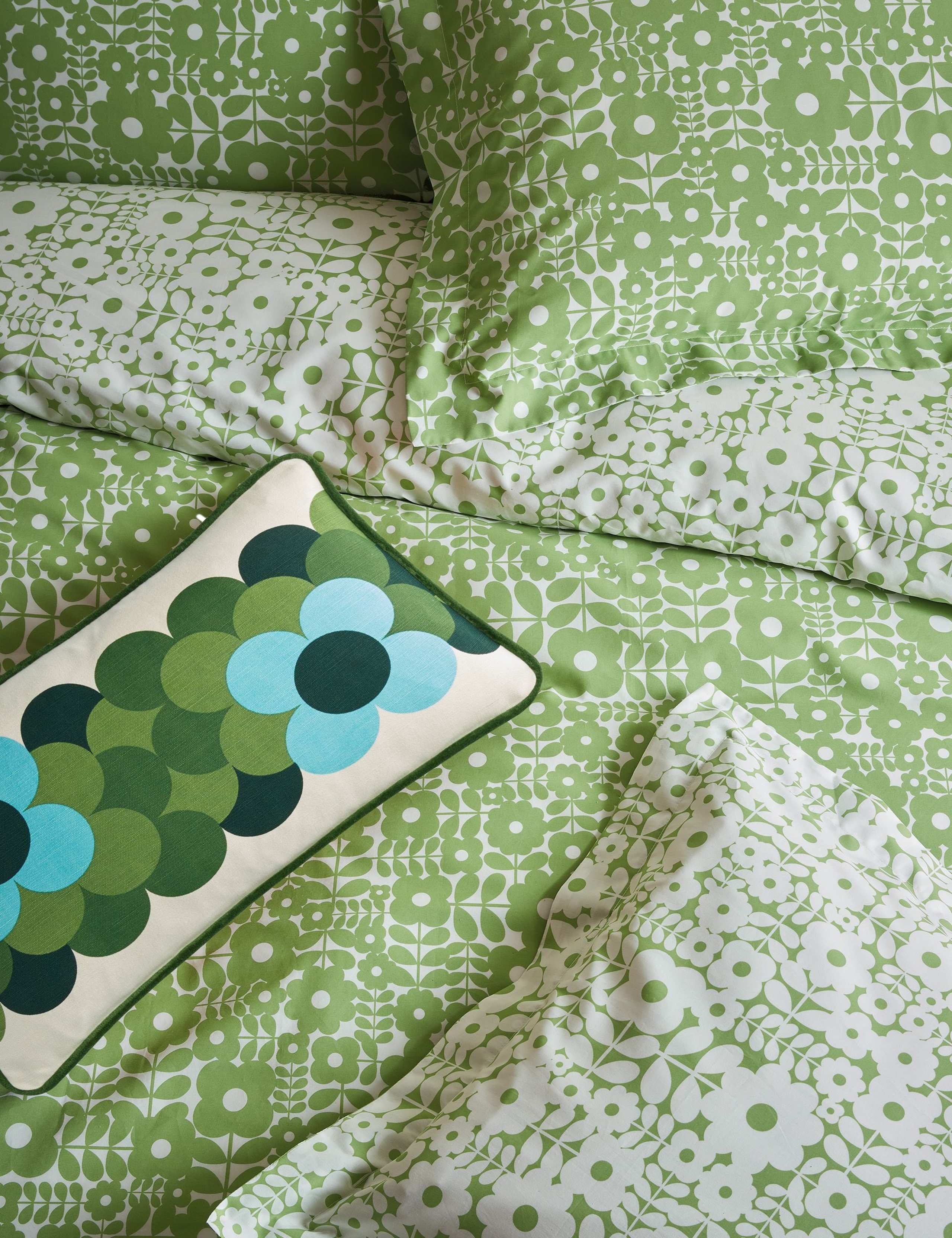 Pure Cotton Criss Cross Stem Bedding Set 8 of 8